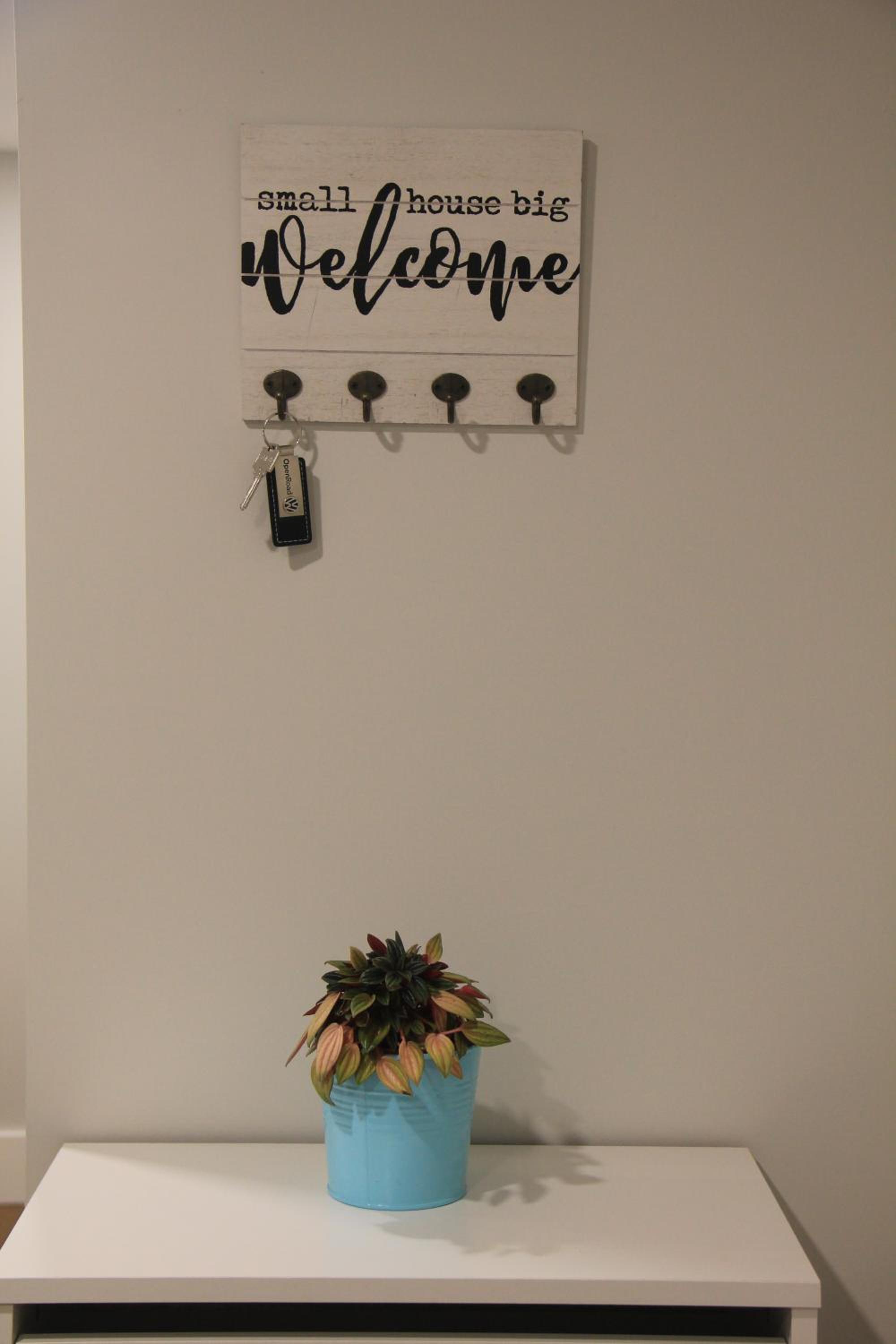 HiddenGem-private modern suite on trendy Main St
