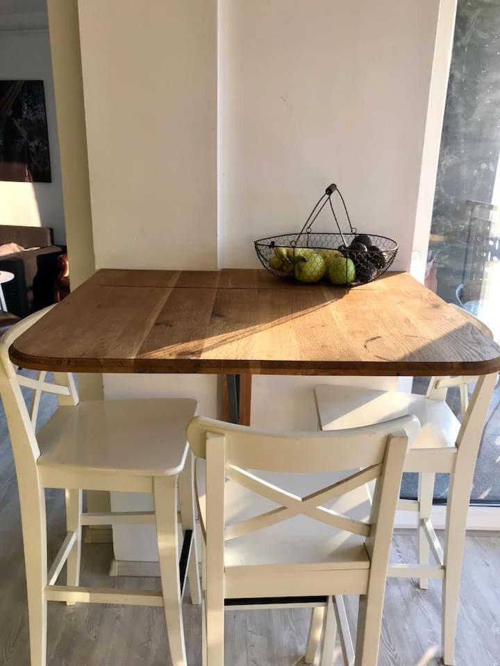 Beautiful Studio near the center of Cluj view 2