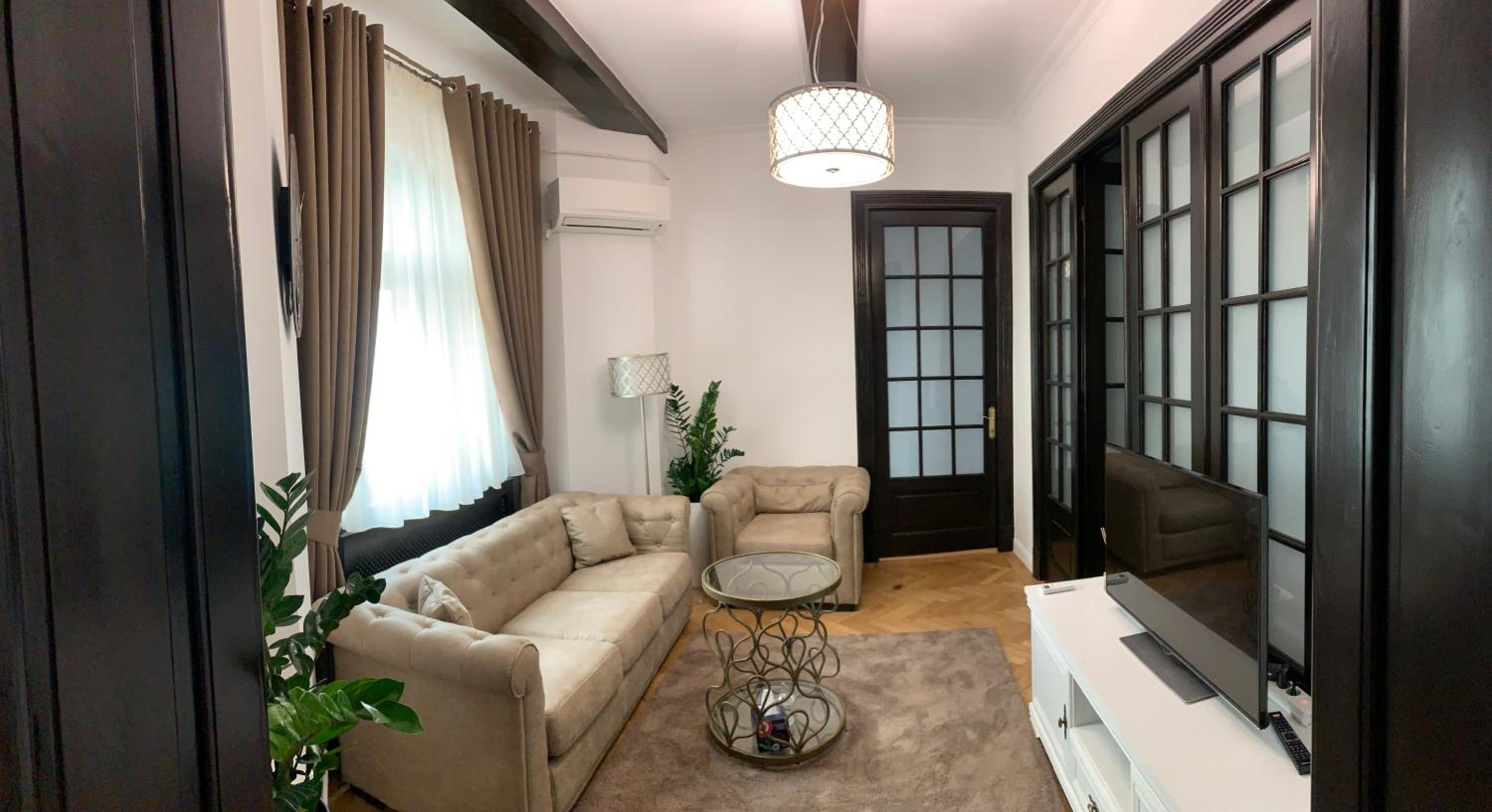 English Apartment