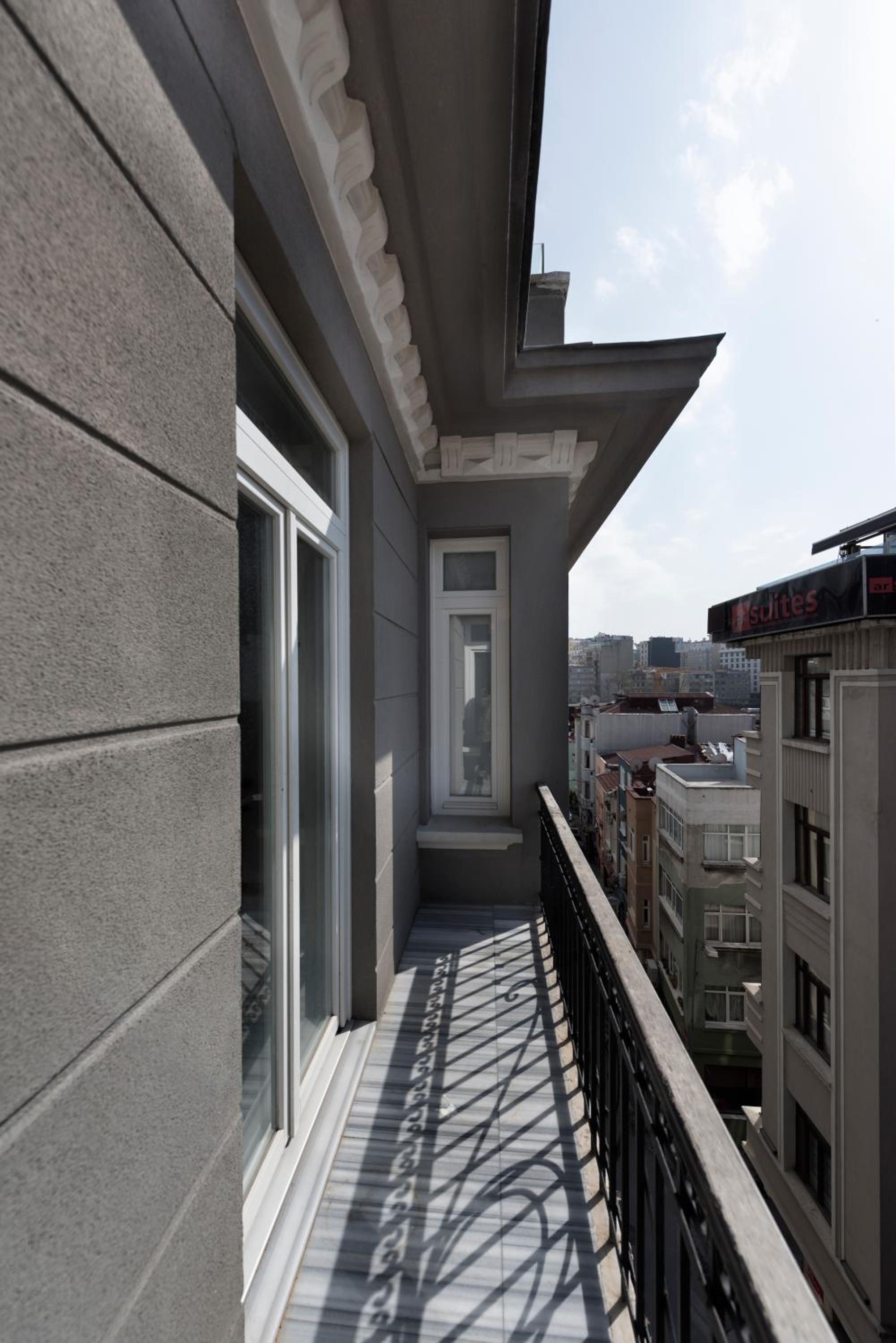 The Central House Istanbul Taksim