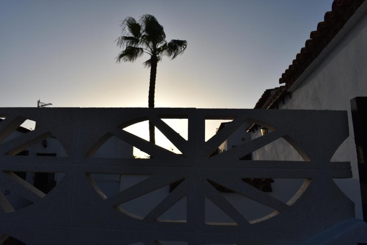COSTA DEL SILENCIO - 28/5 UP photo 2