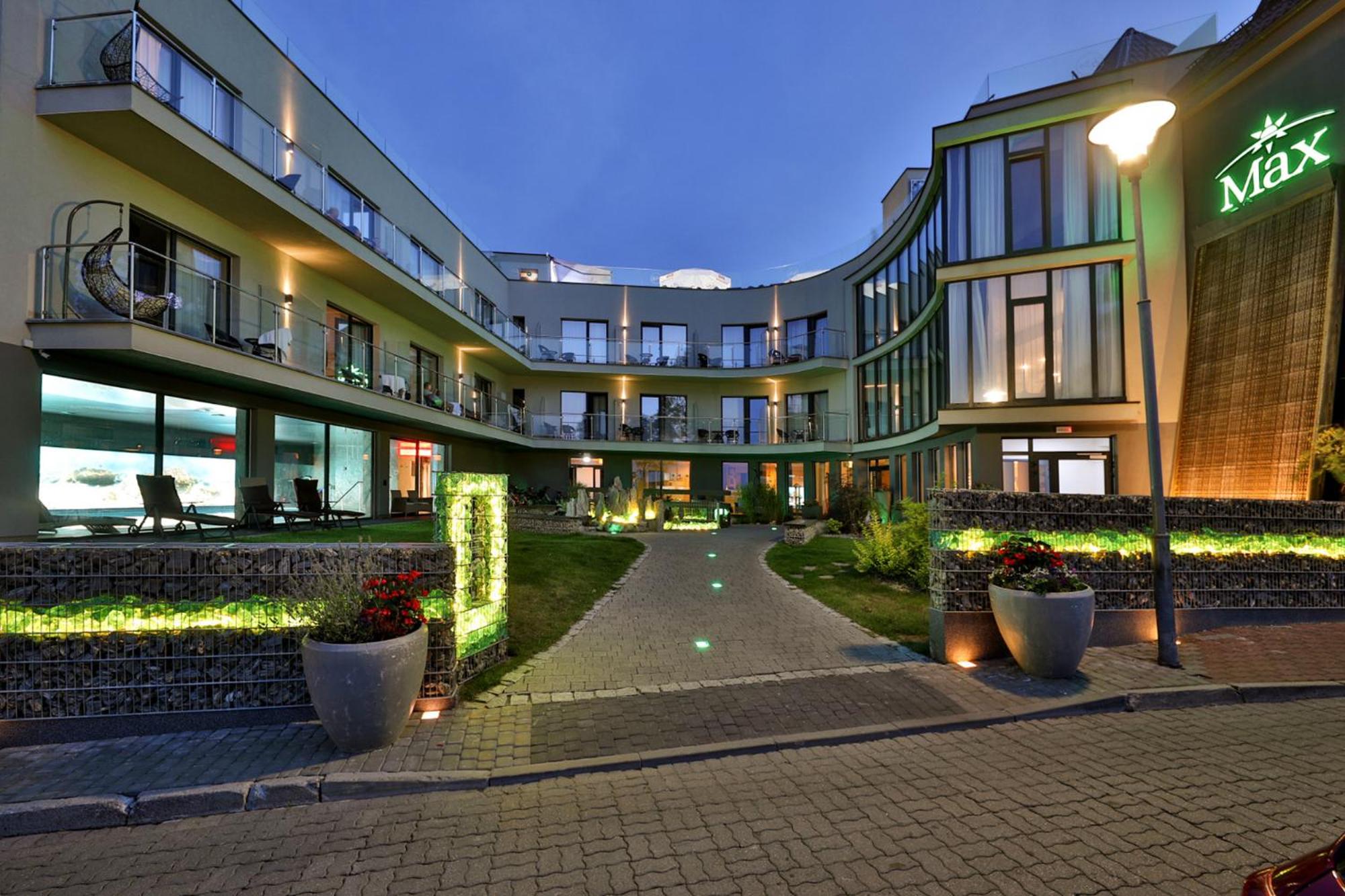 Max Health Resort SPA