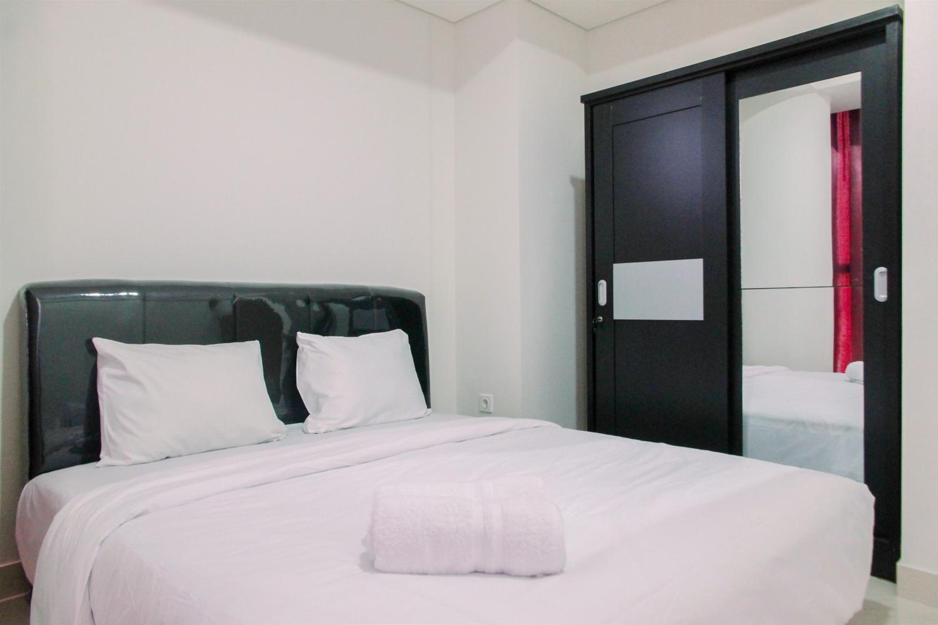 Wonderful 2BR at Gold Coast Apartment Pantai Indah Kapuk By Travelio view 5