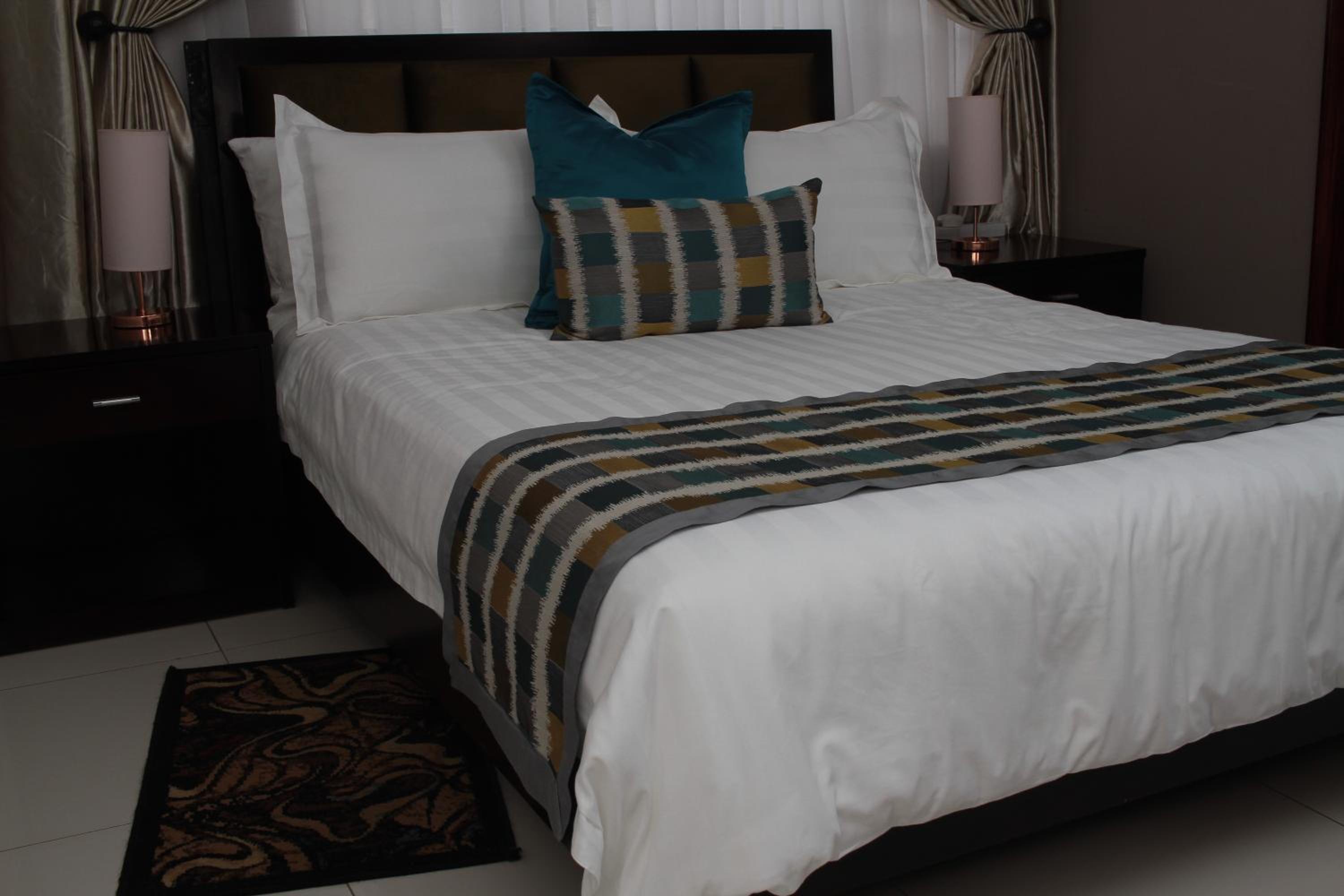 Triple Palms Bed and Breakfast view 5