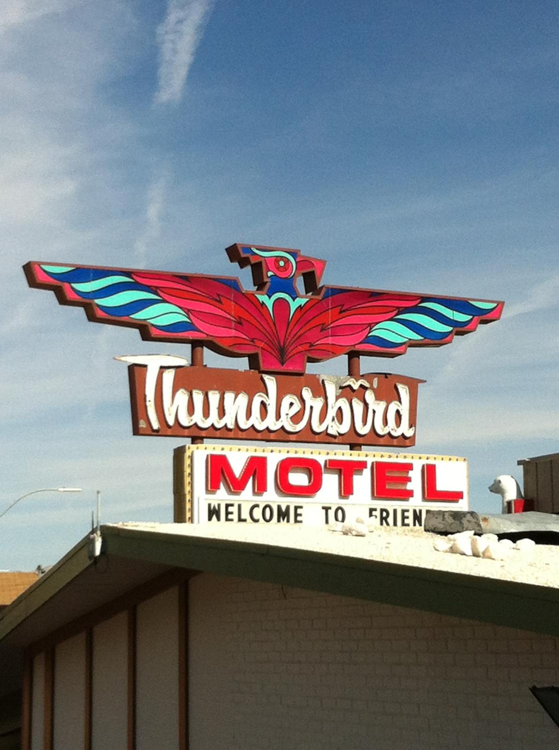 Elko Vacations - Thunderbird Motel - Property Image 1
