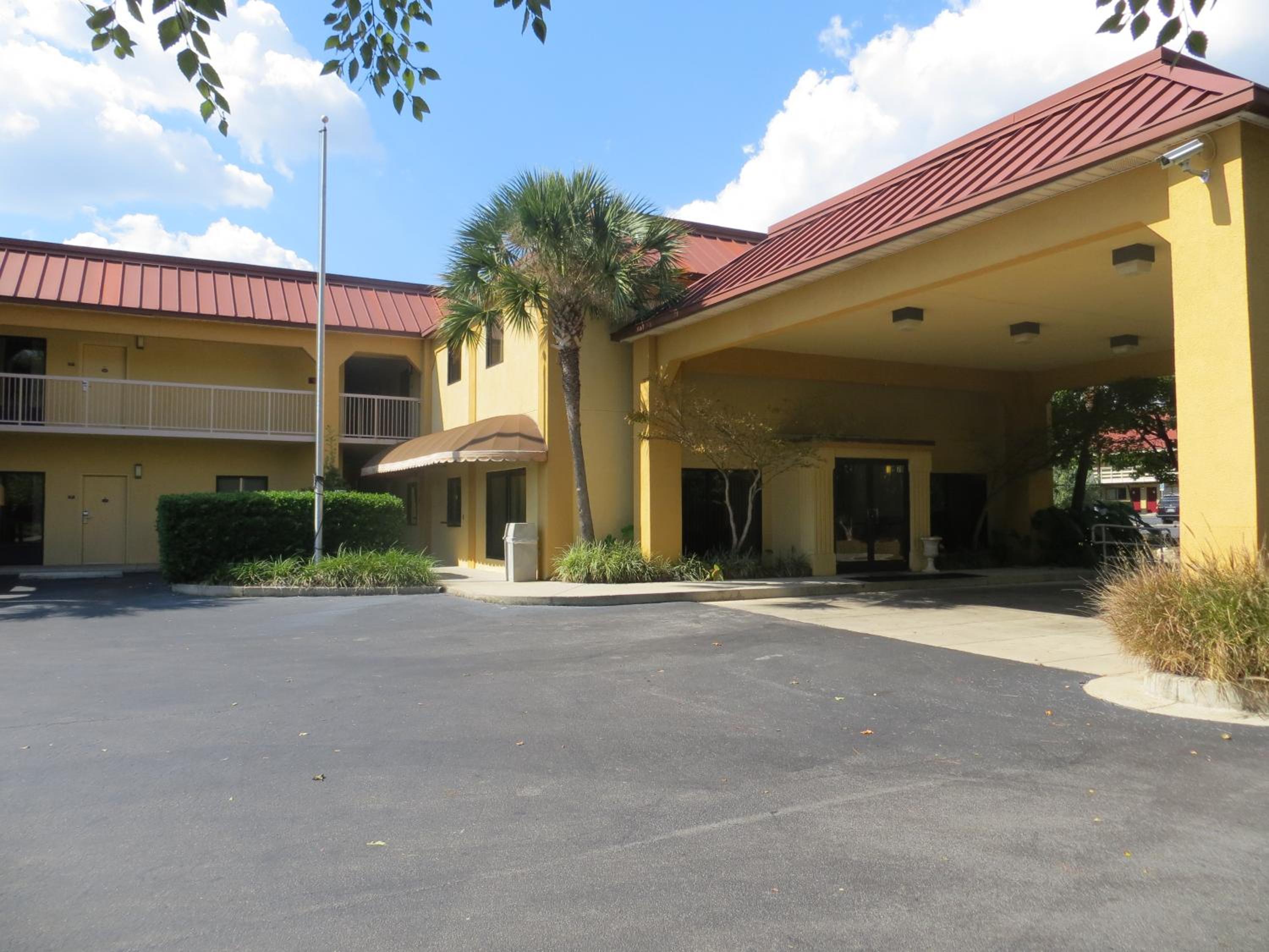 Fairview Inn & Suites Mobile view 4