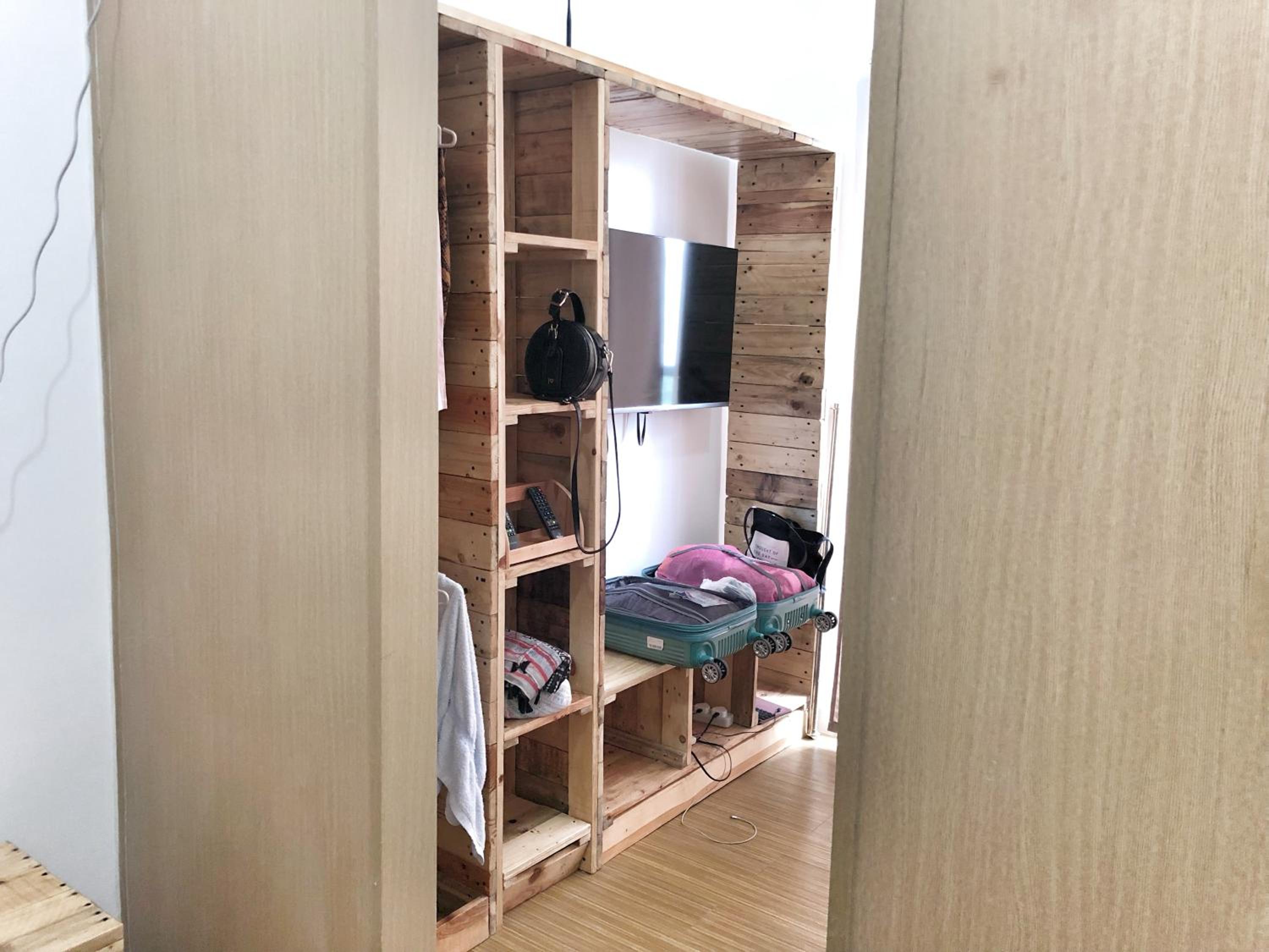 Modern, Yet RUSTIC 1 Bedroom in Taguig City Area view 4