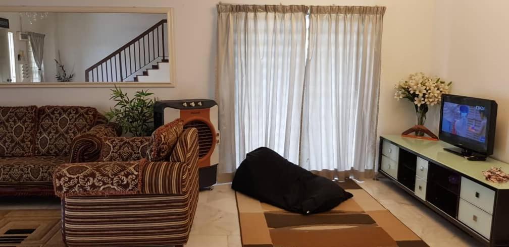 Tun Perak Homestay photo 5
