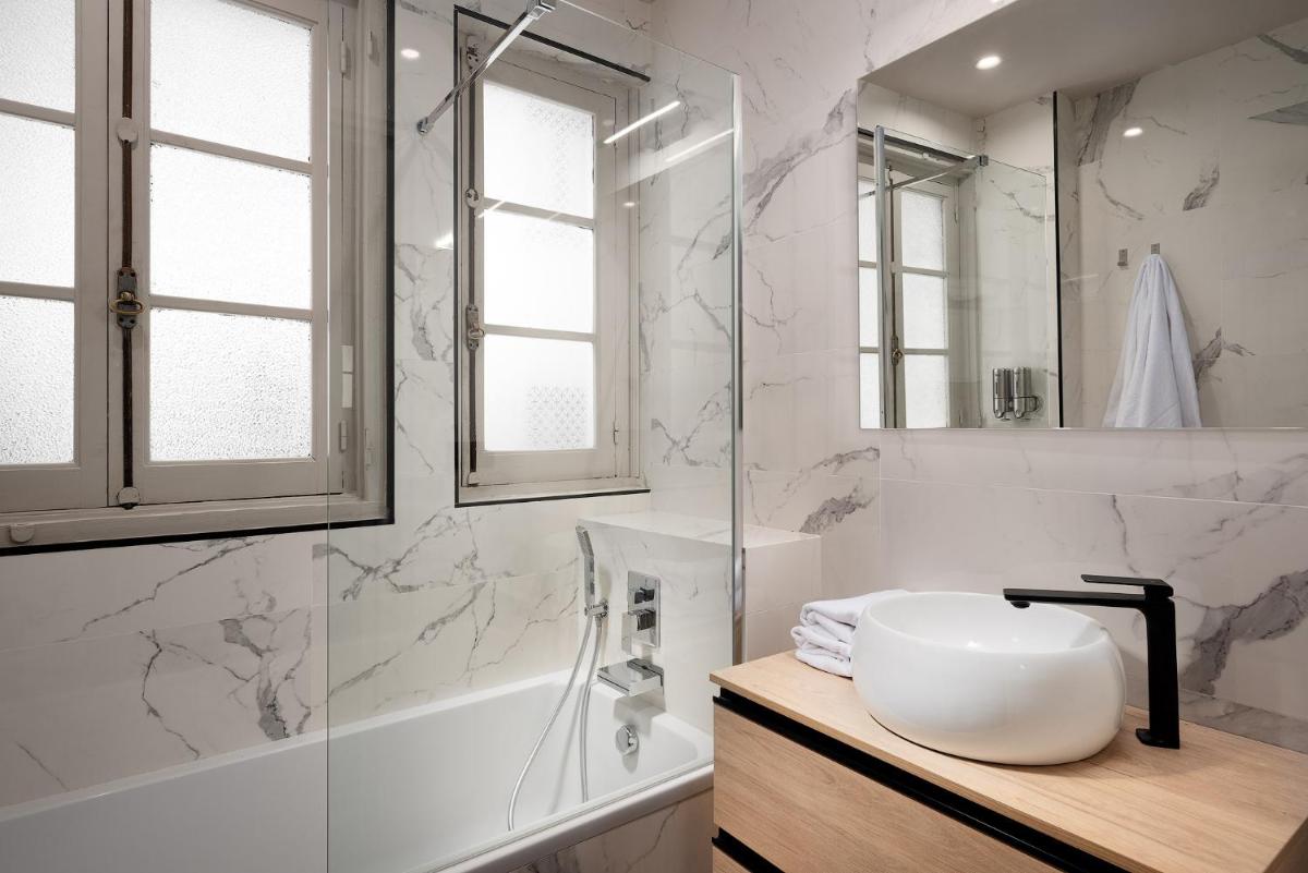 SUITE 1907 OVIEDO Low Cost photo 3