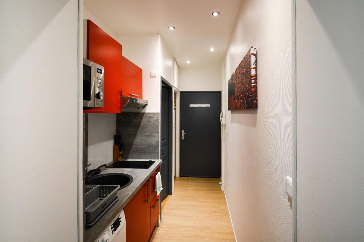 Petit appartement douillet très bien situé view 3