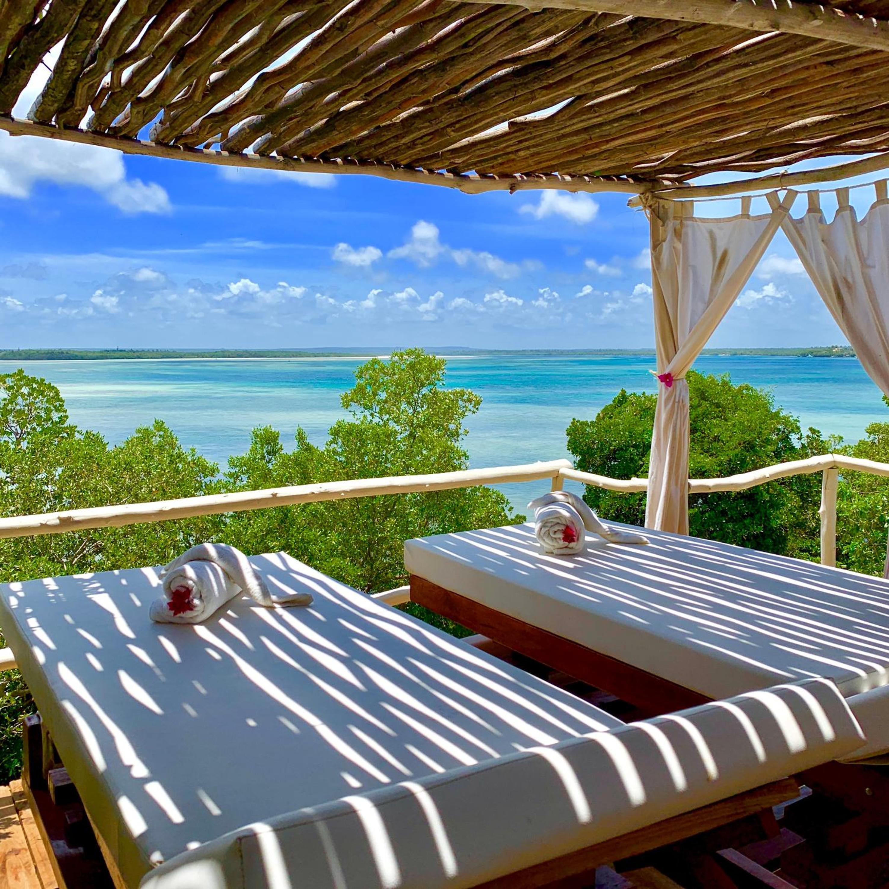 Rock and Sea Resort