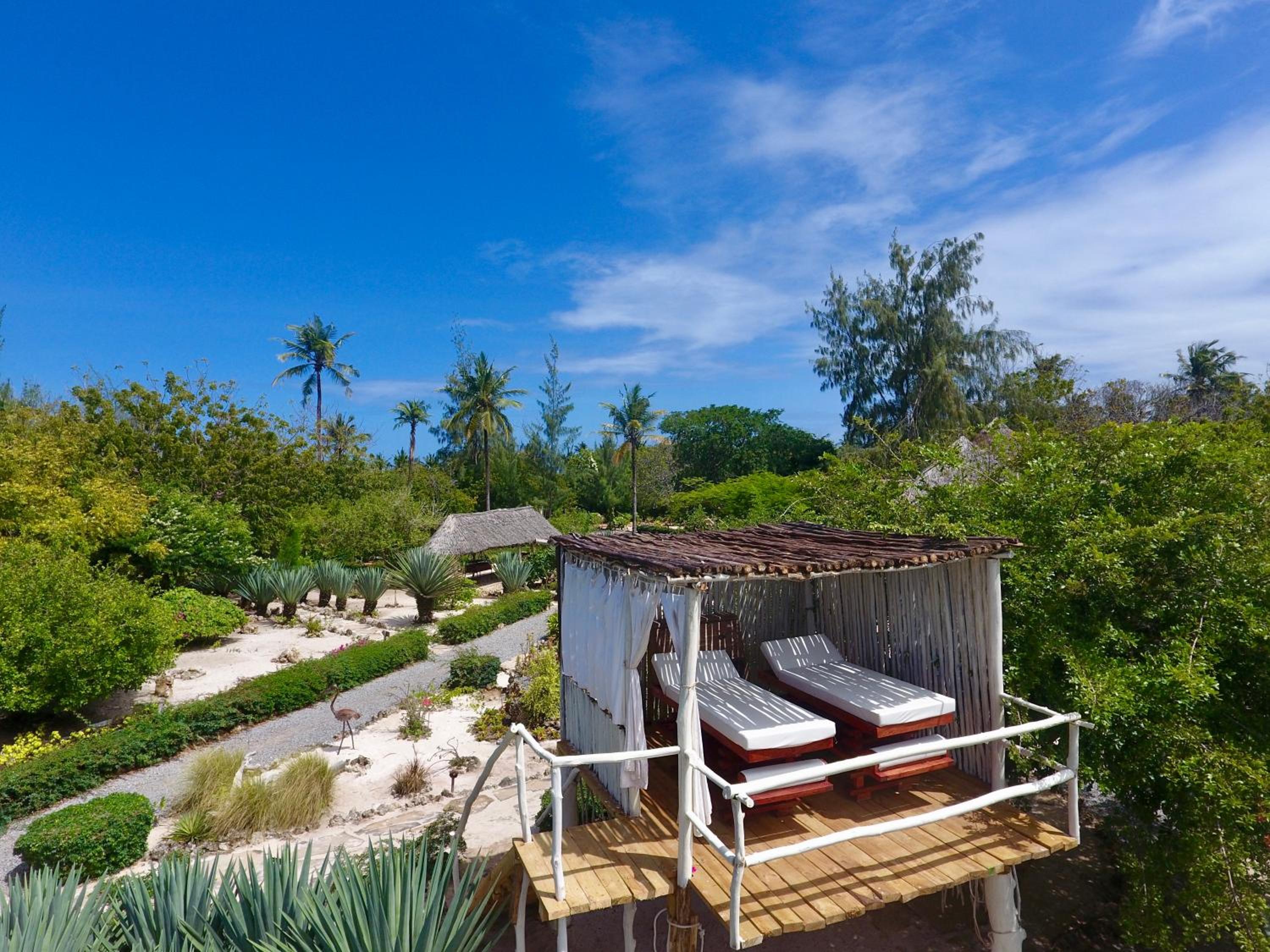 Rock and Sea Resort