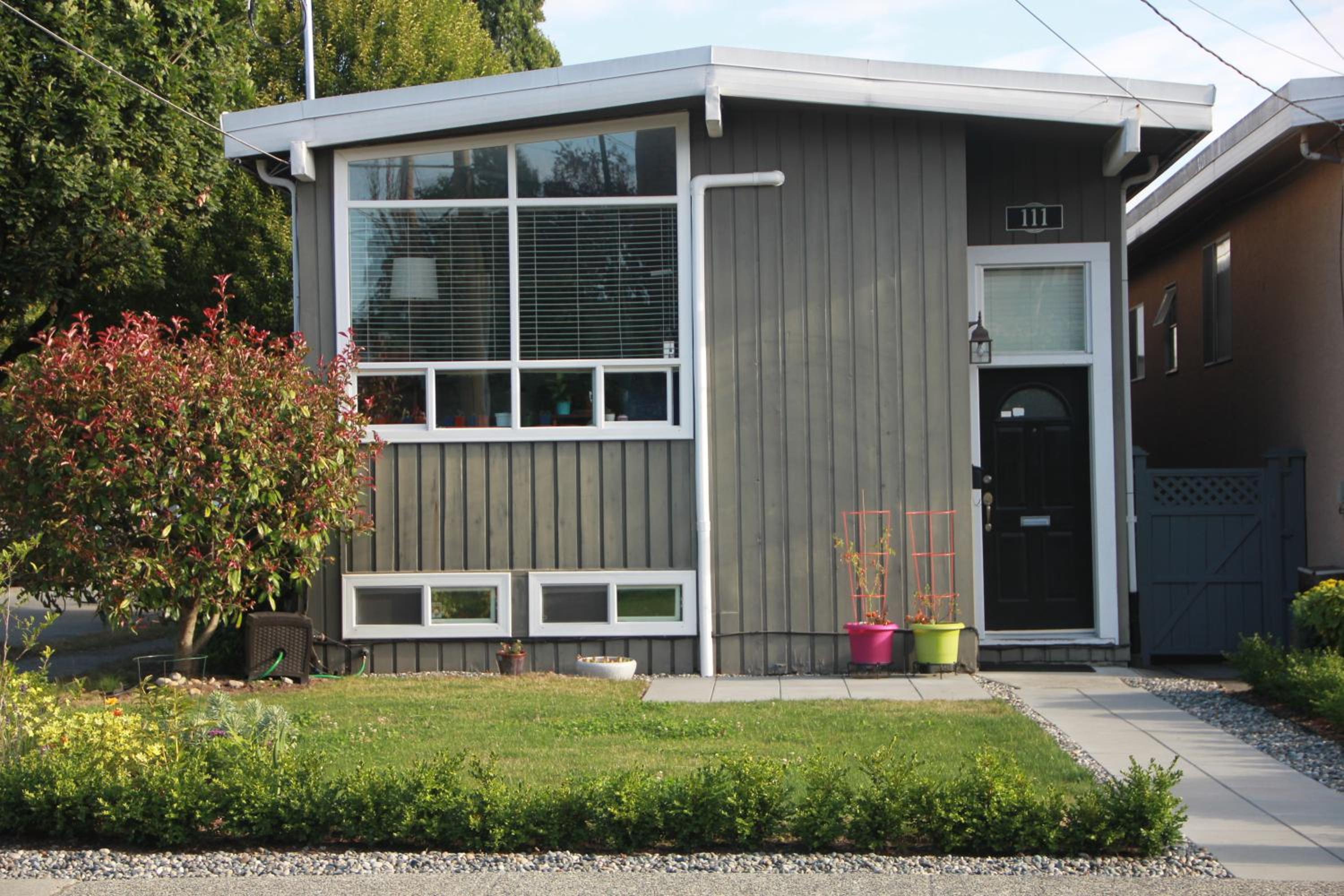 HiddenGem-private modern suite on trendy Main St