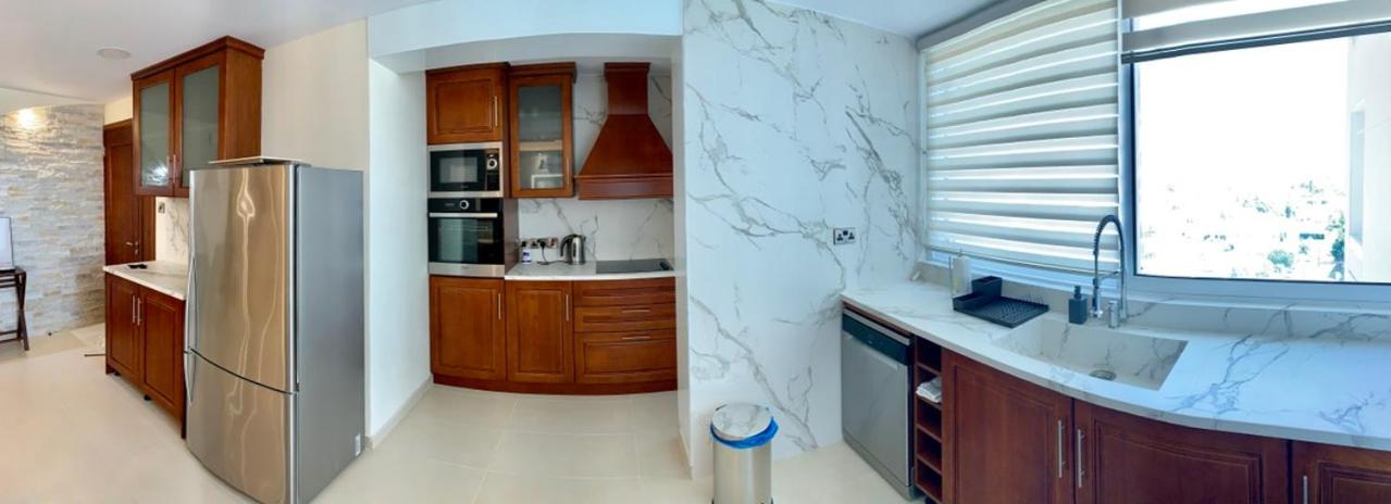 Modern 2 bed room large apartment view 2