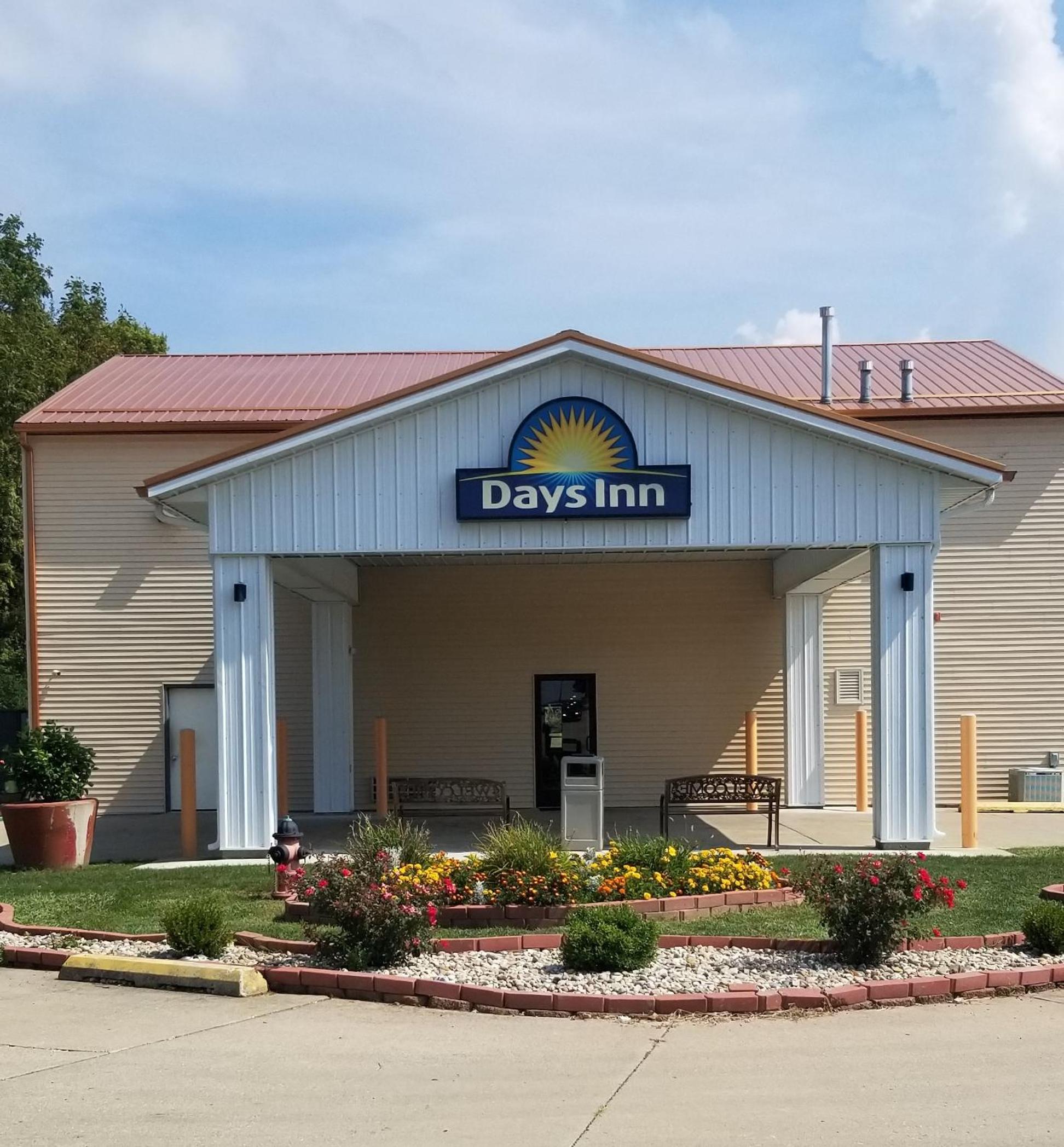 Days Inn by Wyndham Springfield - Image 5