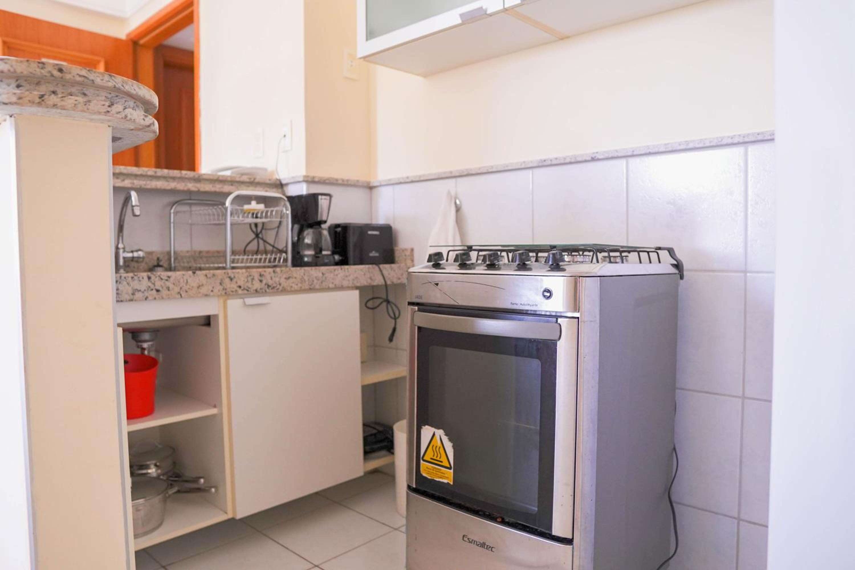 LINDO APARTAMENTO COM VISTA - PRAIA DE PONTANEGRA