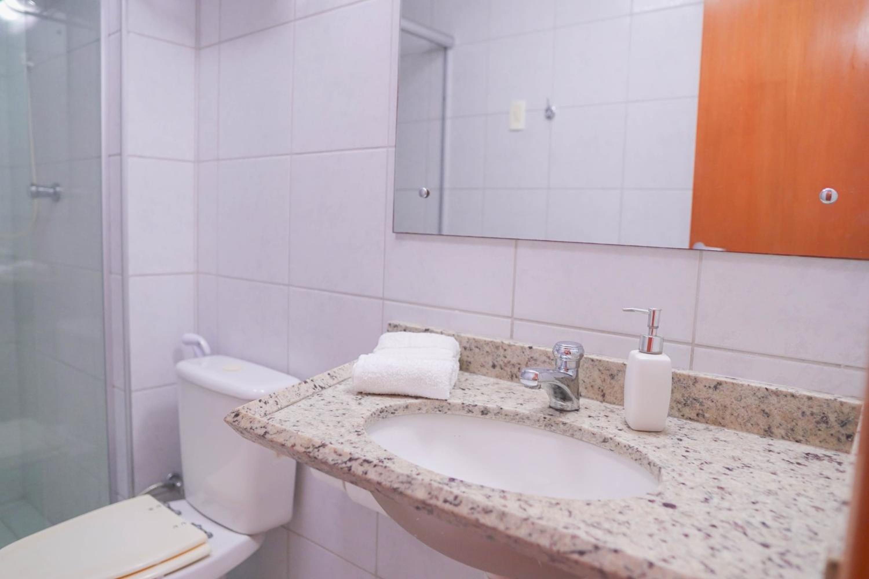 LINDO APARTAMENTO COM VISTA - PRAIA DE PONTANEGRA