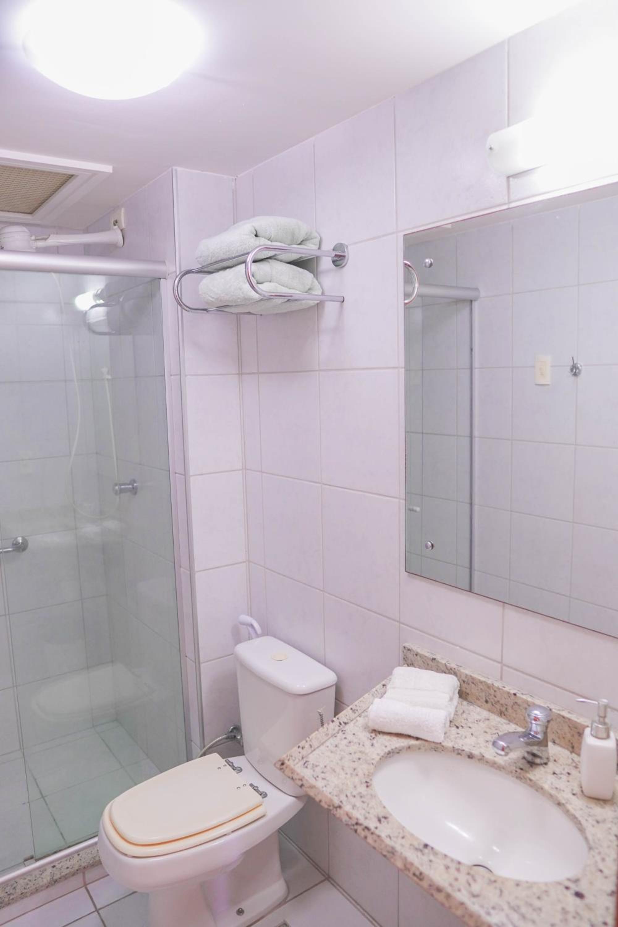 LINDO APARTAMENTO COM VISTA - PRAIA DE PONTANEGRA