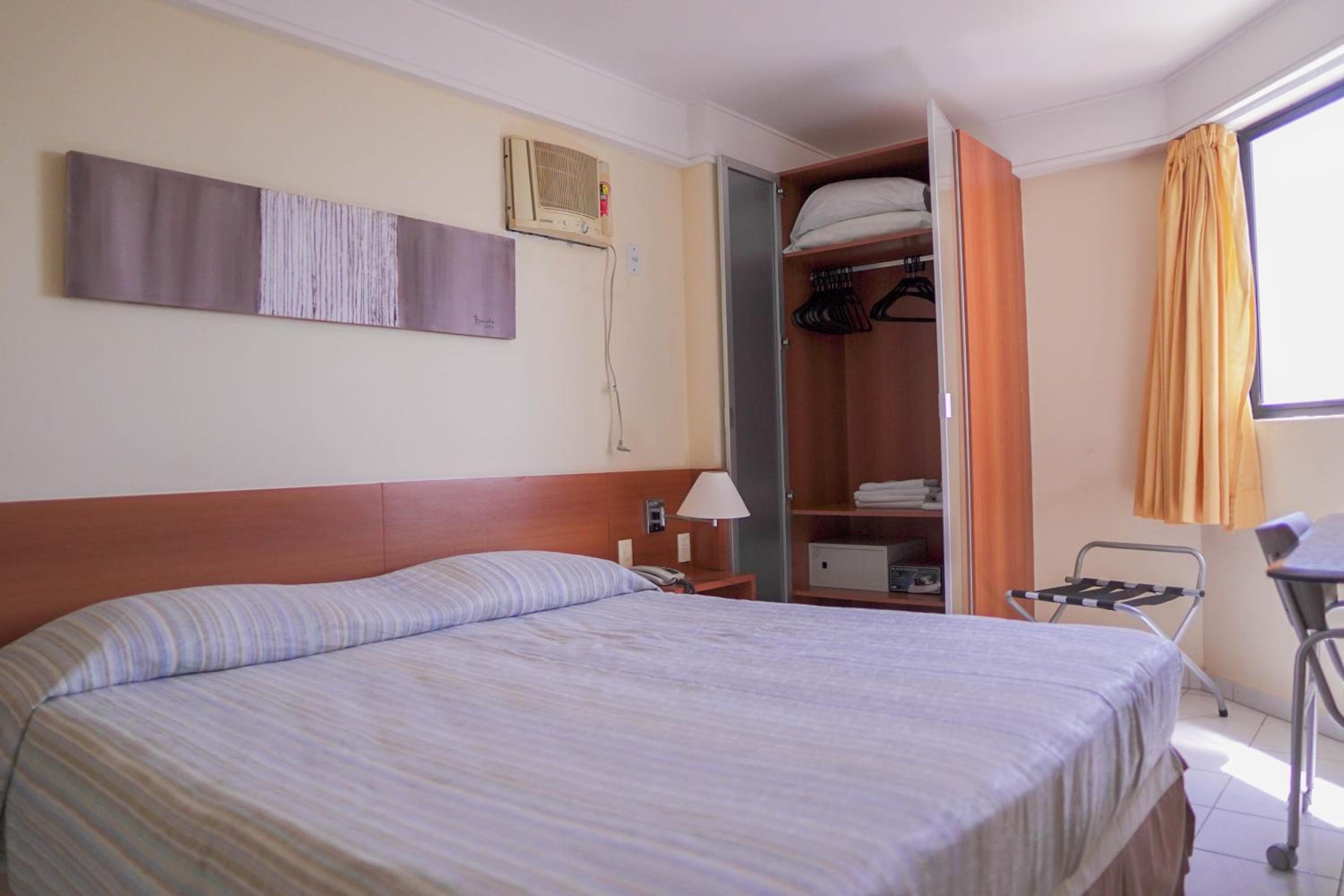 LINDO APARTAMENTO COM VISTA - PRAIA DE PONTANEGRA