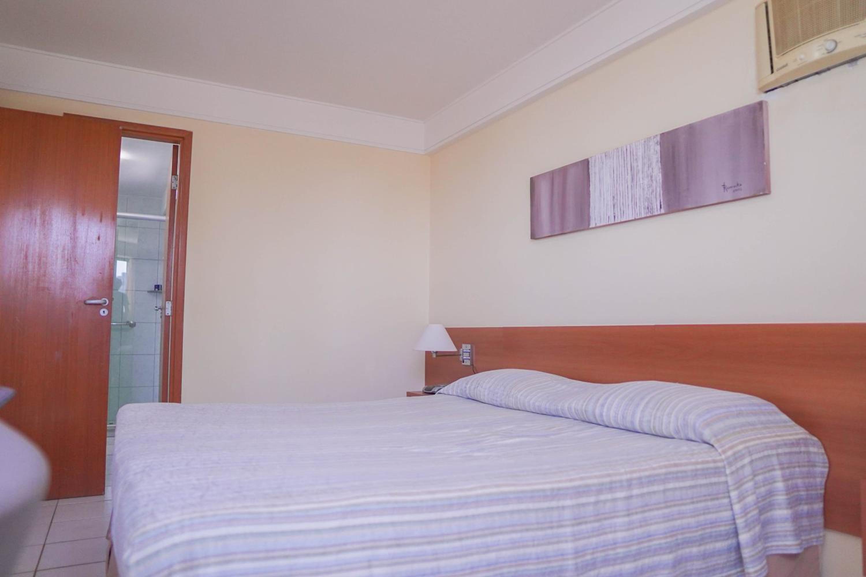 LINDO APARTAMENTO COM VISTA - PRAIA DE PONTANEGRA