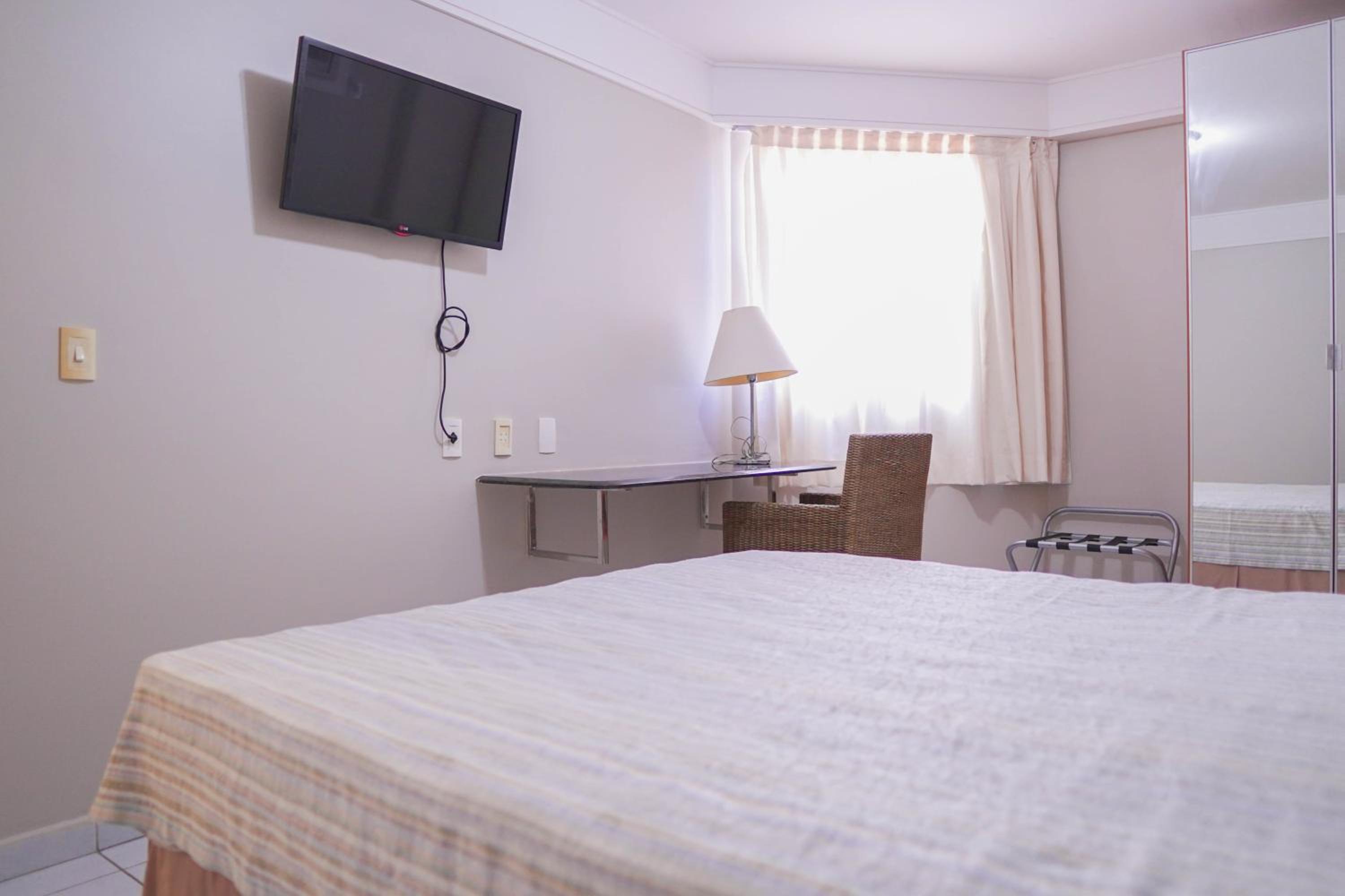 LINDO APARTAMENTO COM VISTA - PRAIA DE PONTANEGRA