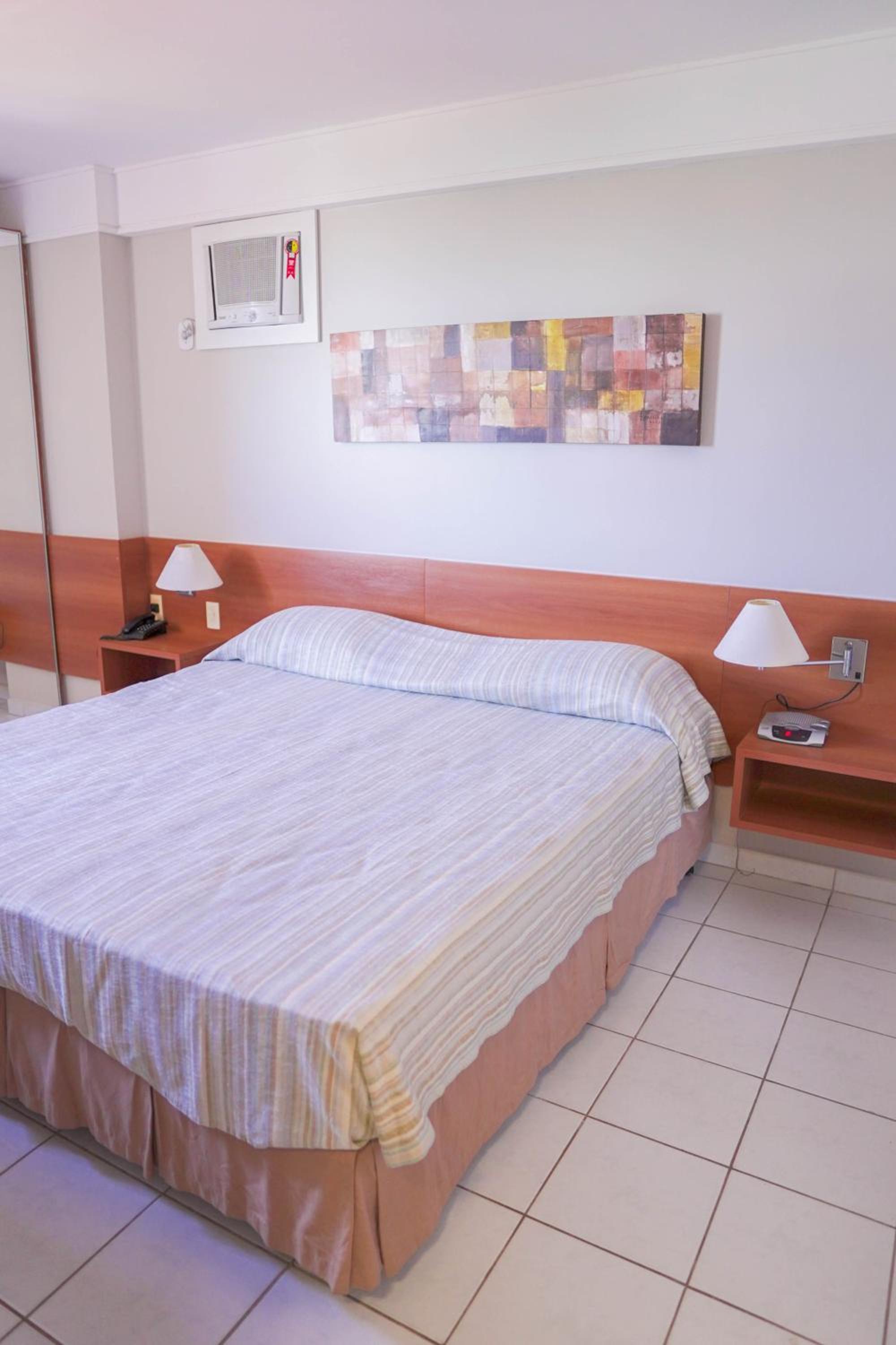 LINDO APARTAMENTO COM VISTA - PRAIA DE PONTANEGRA