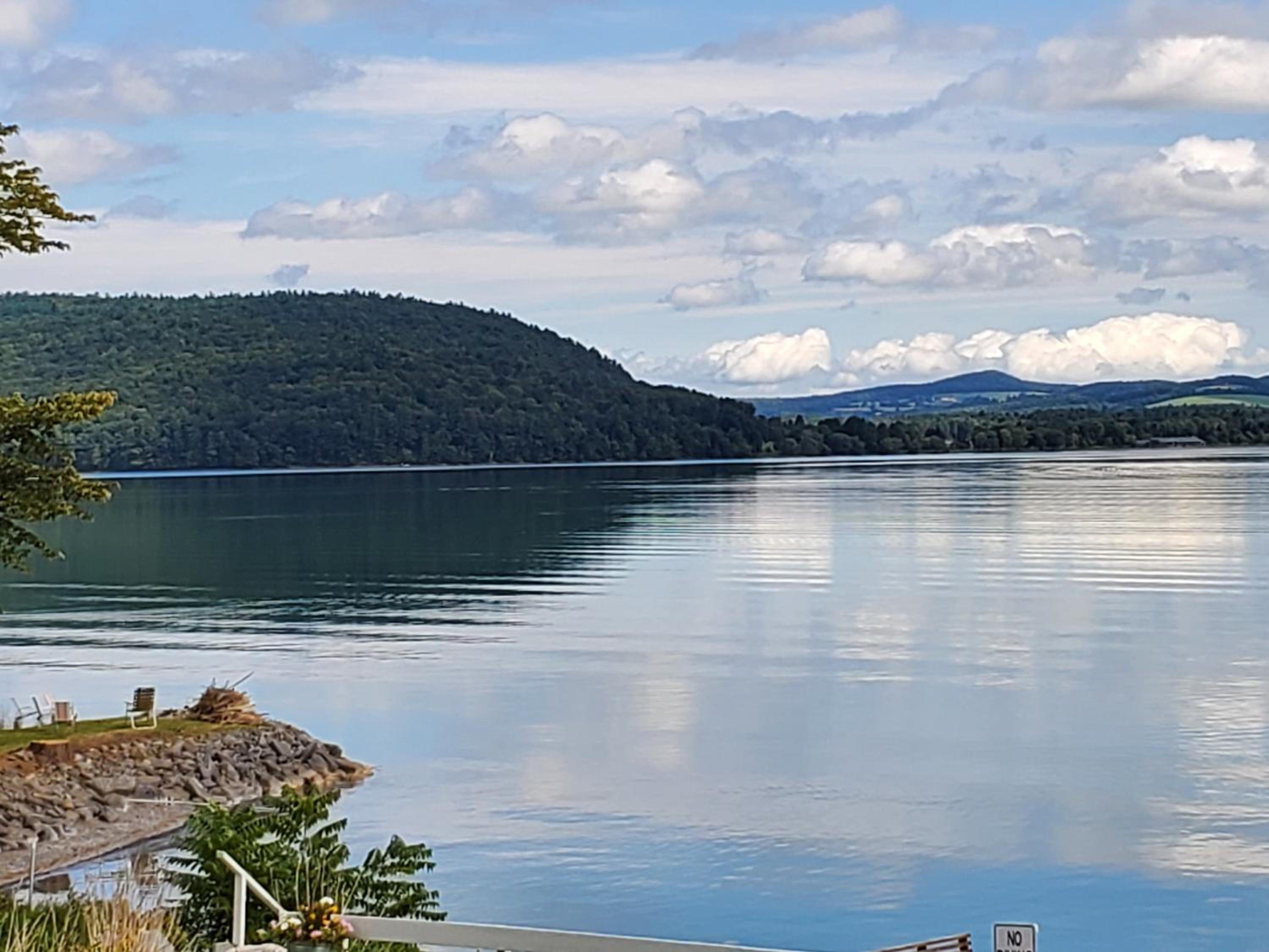 Cooperstown Vacations - Lake View Motel - Property Image 1