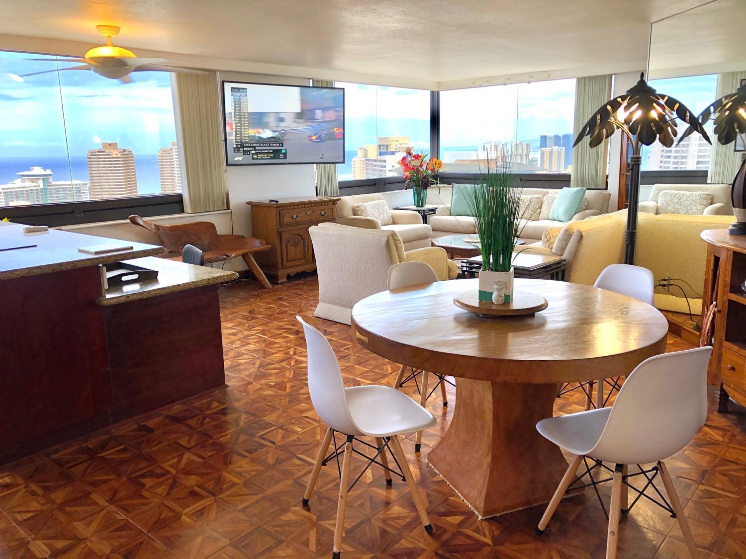 Hawaiian Monarch Penthouse 3bedroom view 4