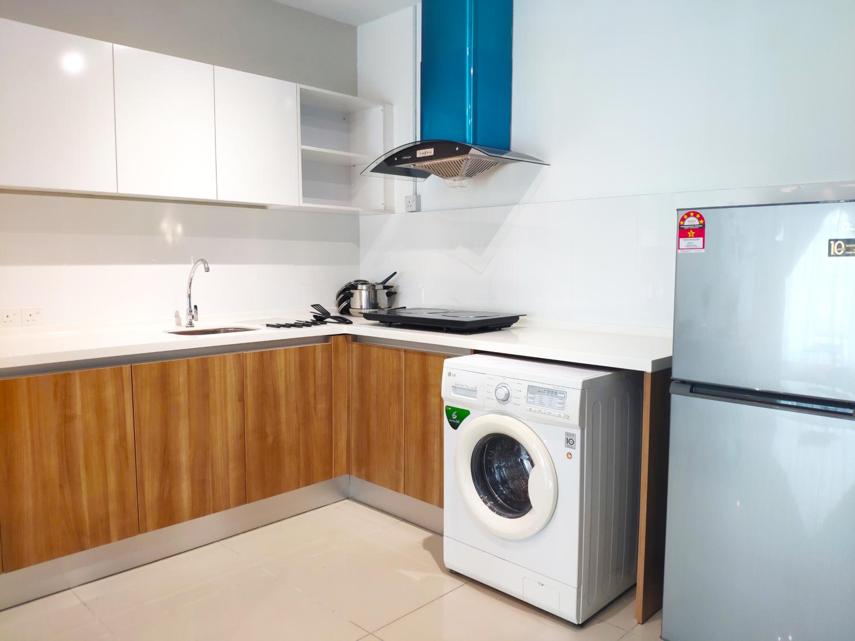 5-Star Apartment + Infinity Pool, 4 pax, 1 min to Jaya One photo 4