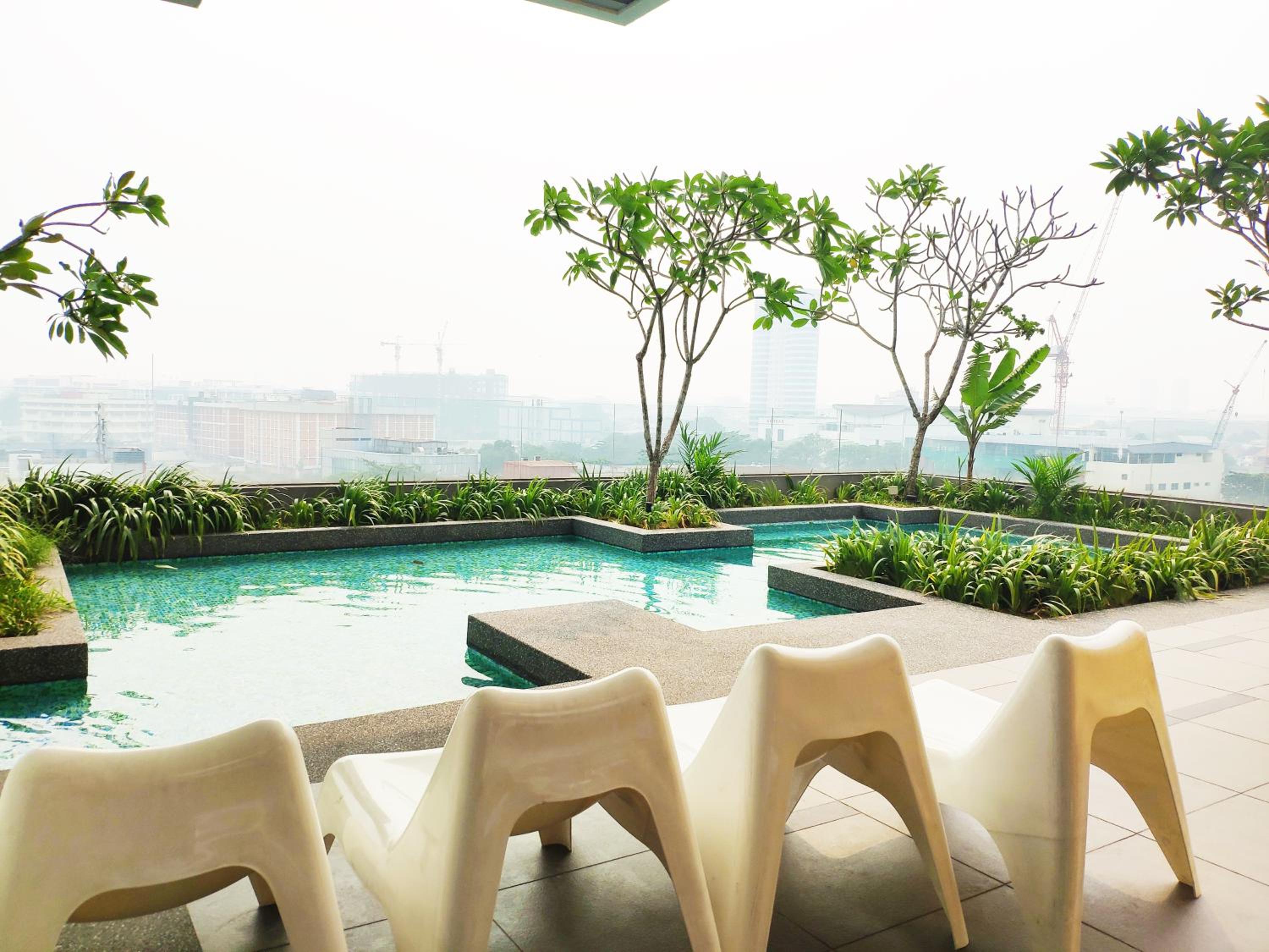 5-Star Apartment + Infinity Pool, 4 pax, 1 min to Jaya One photo 7