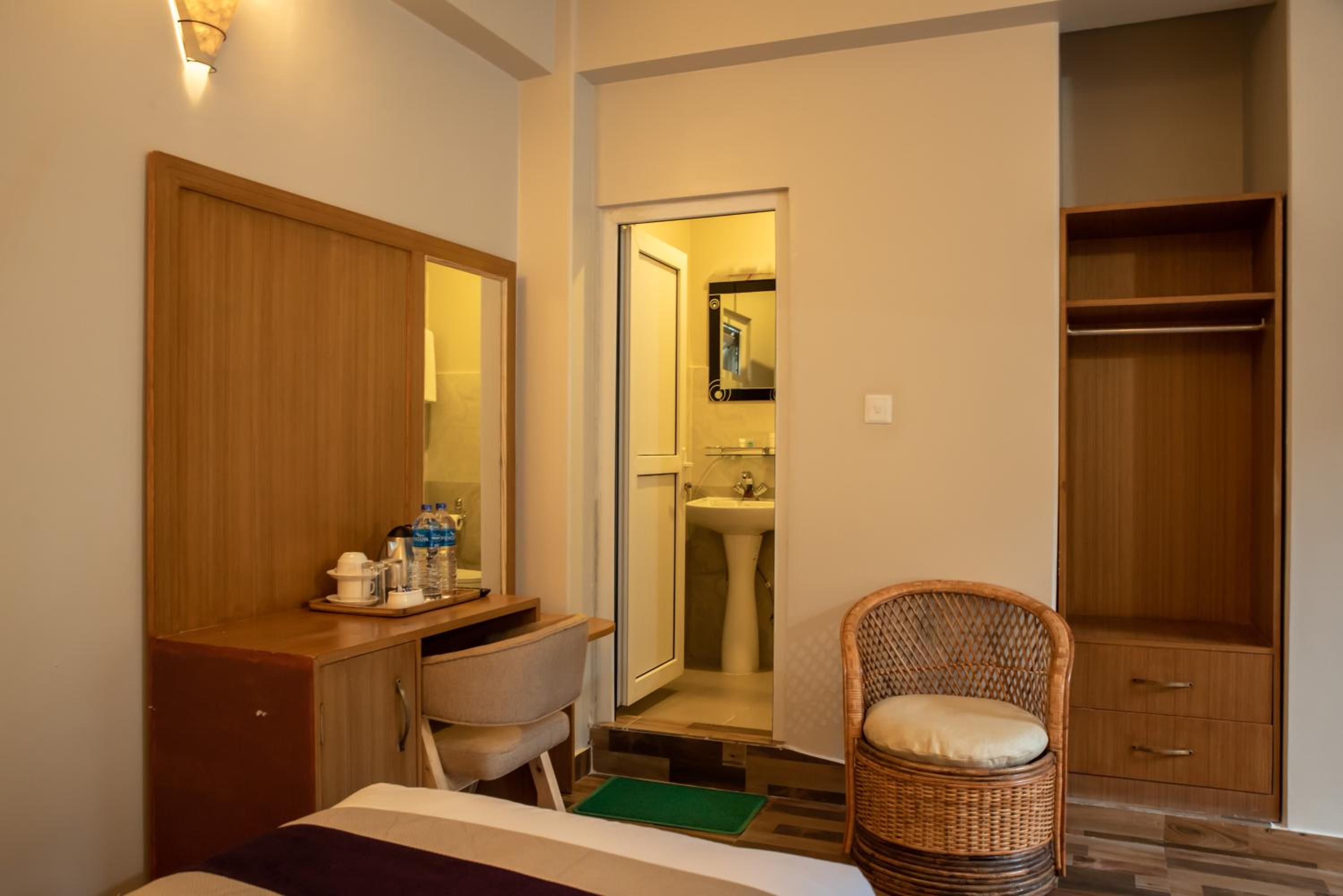 Busy Bee Resort, Pokhara