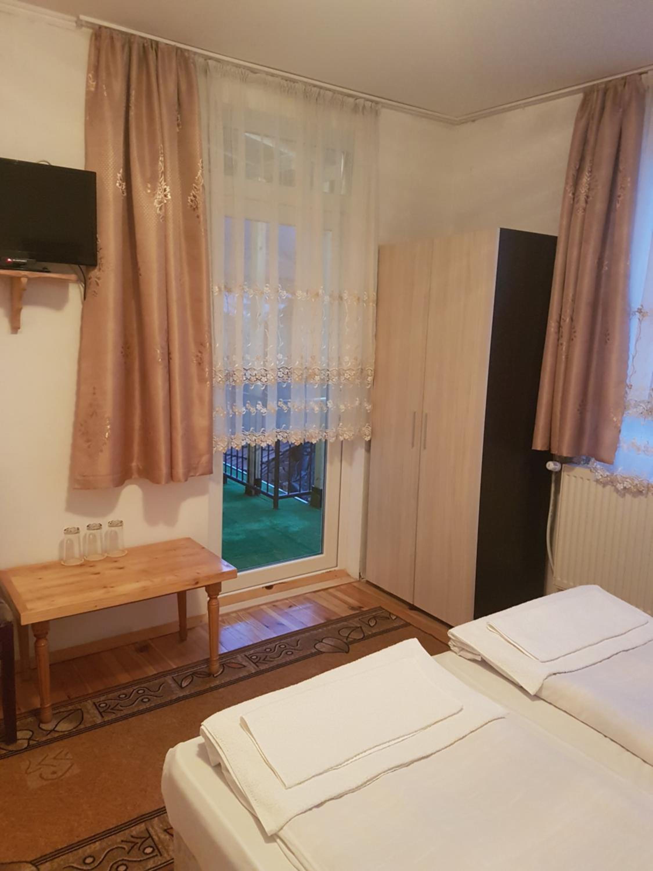 Yana Guest House