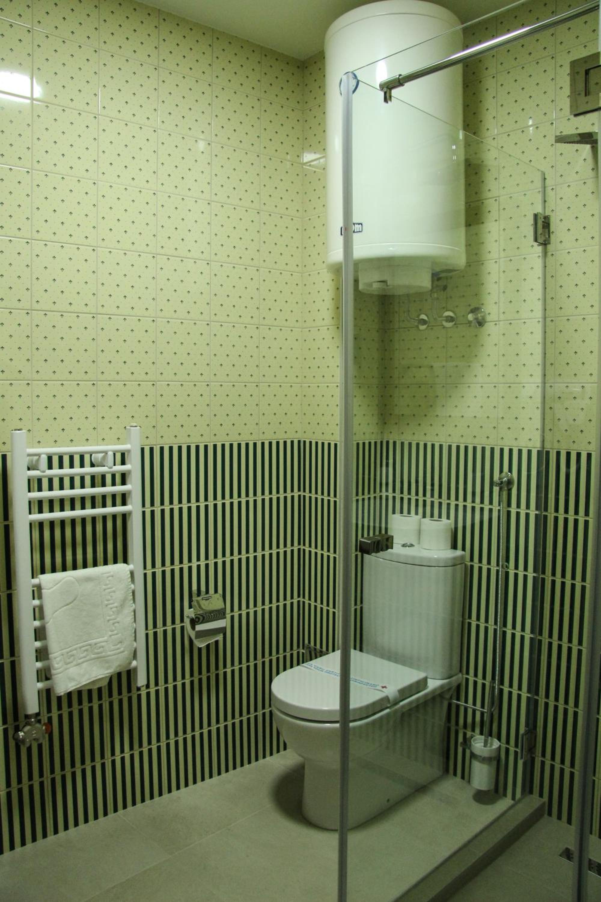 Photo 9