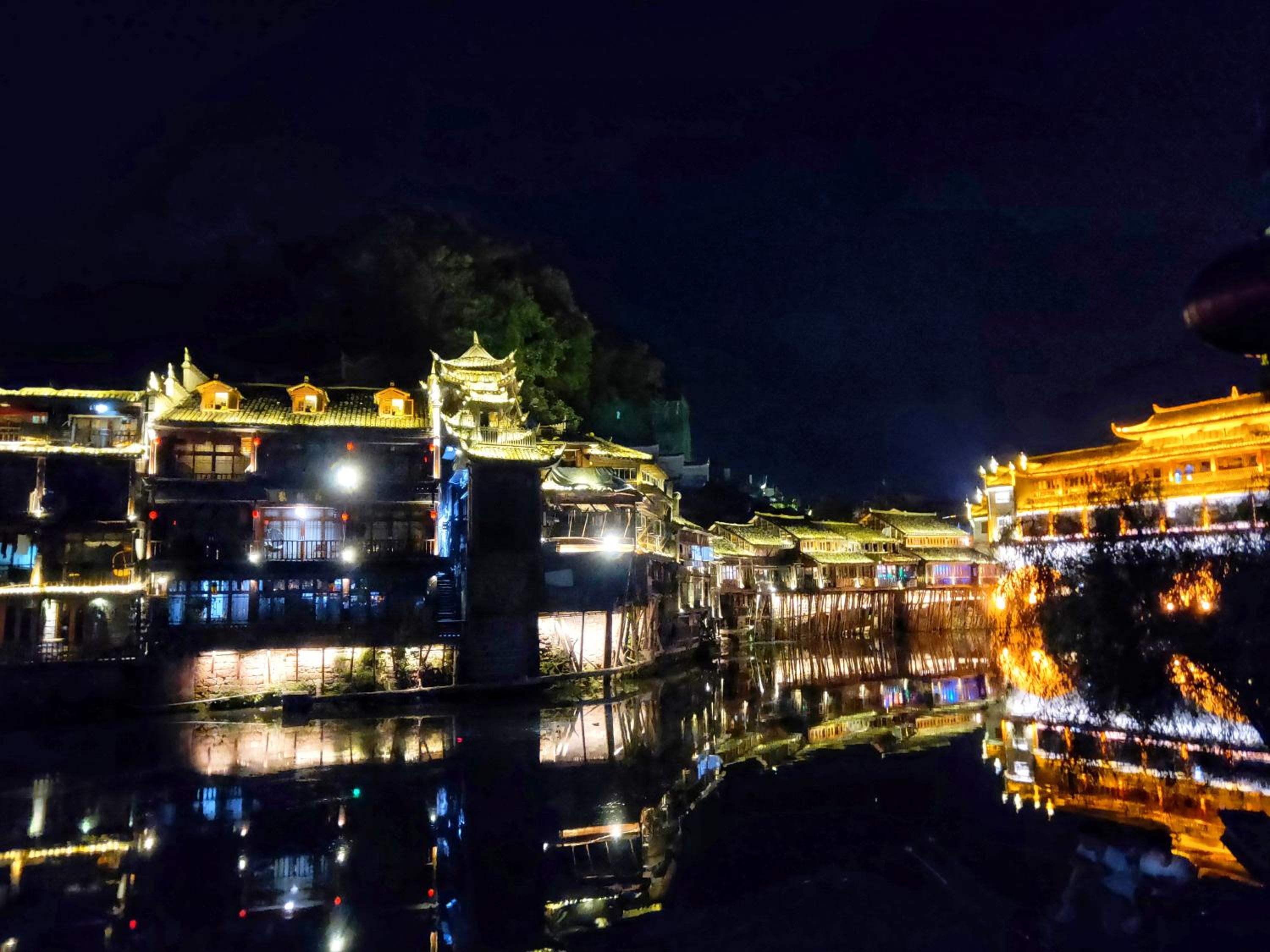 Phoenix Fuyuan Villa Riverside Hotel