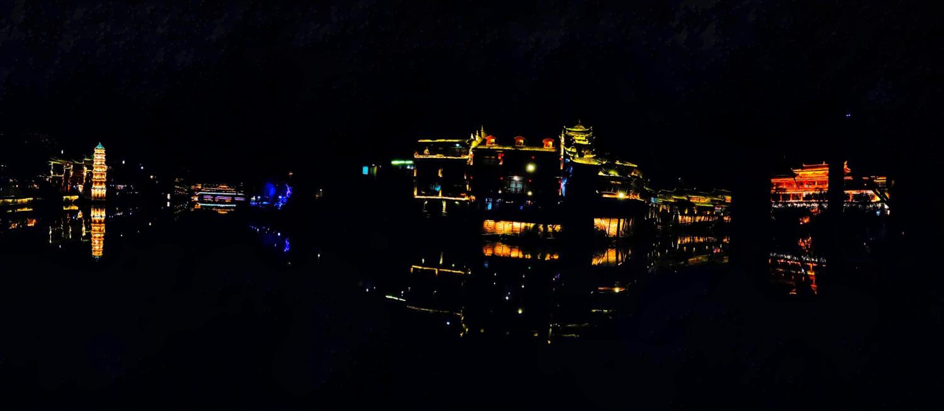 Phoenix Fuyuan Villa Riverside Hotel