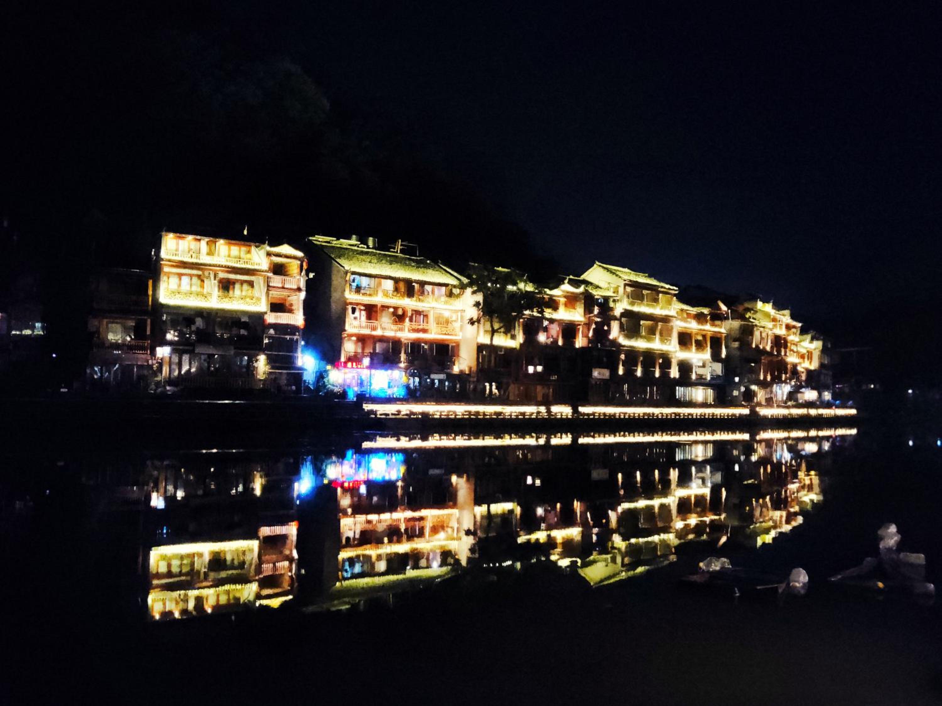 Phoenix Fuyuan Villa Riverside Hotel