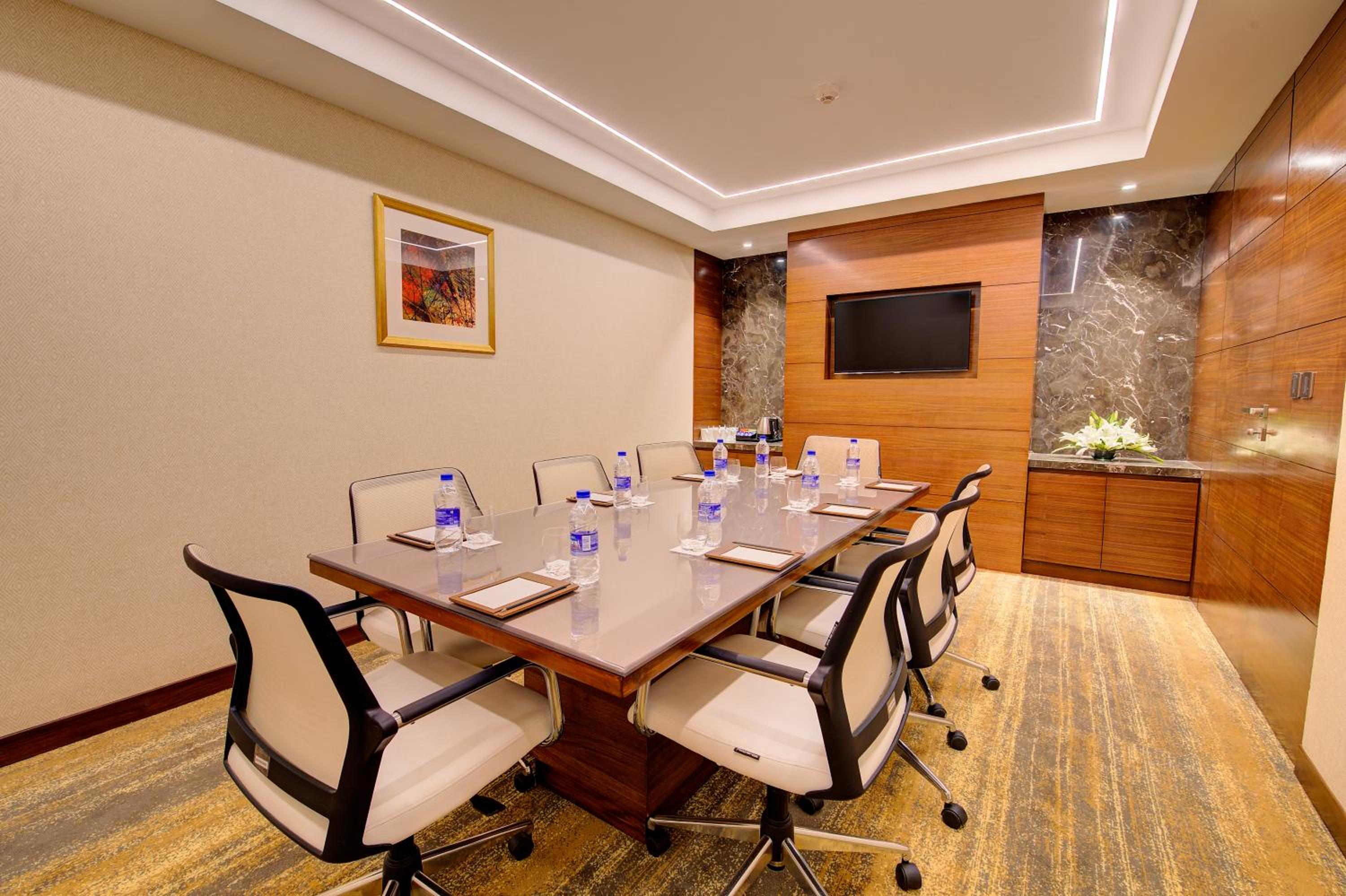 Mumbai Vacations - Niranta Transit Hotel Mumbai Airport - At Arrivals - Property Image 16