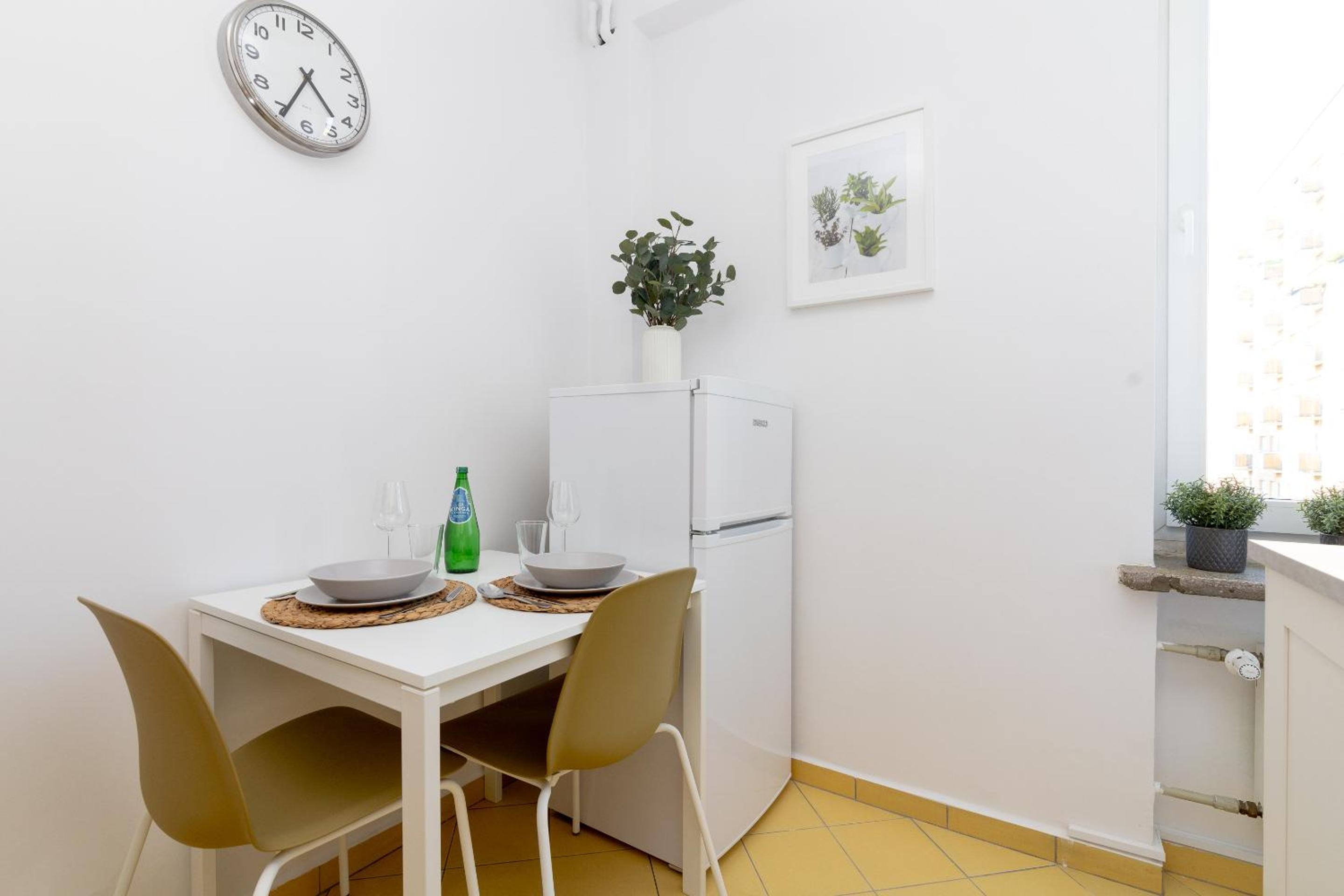 Chmielna Central Warsaw Apartment view 5
