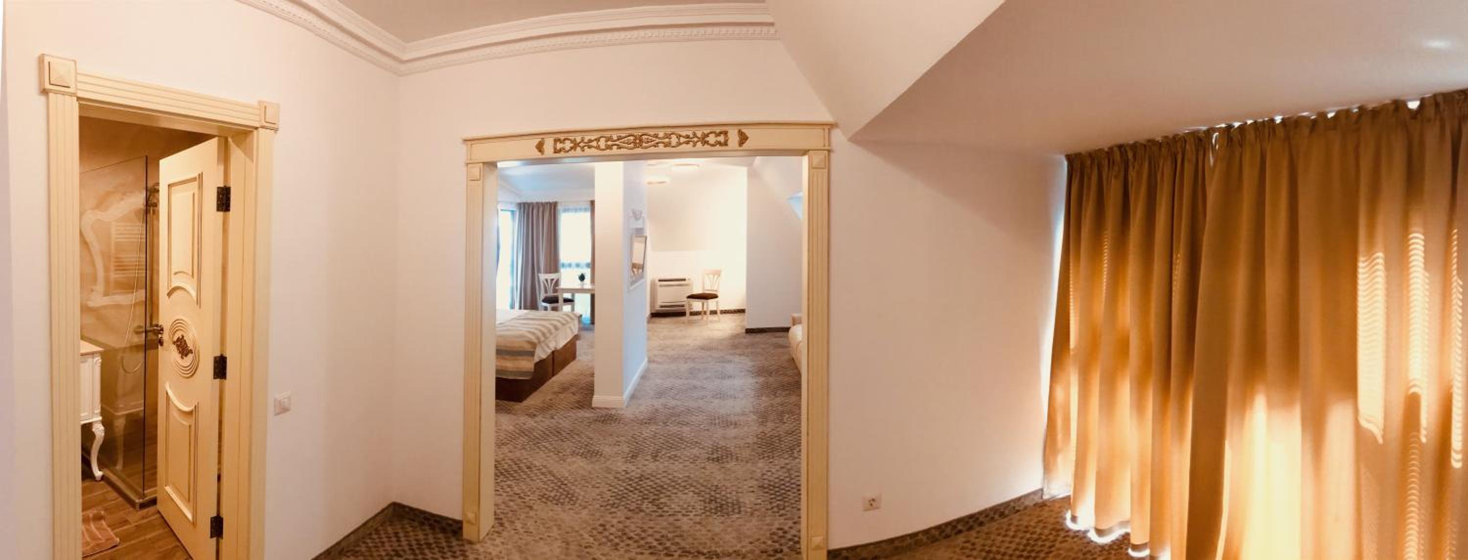 ATLAS HOUSE Luxury Suites