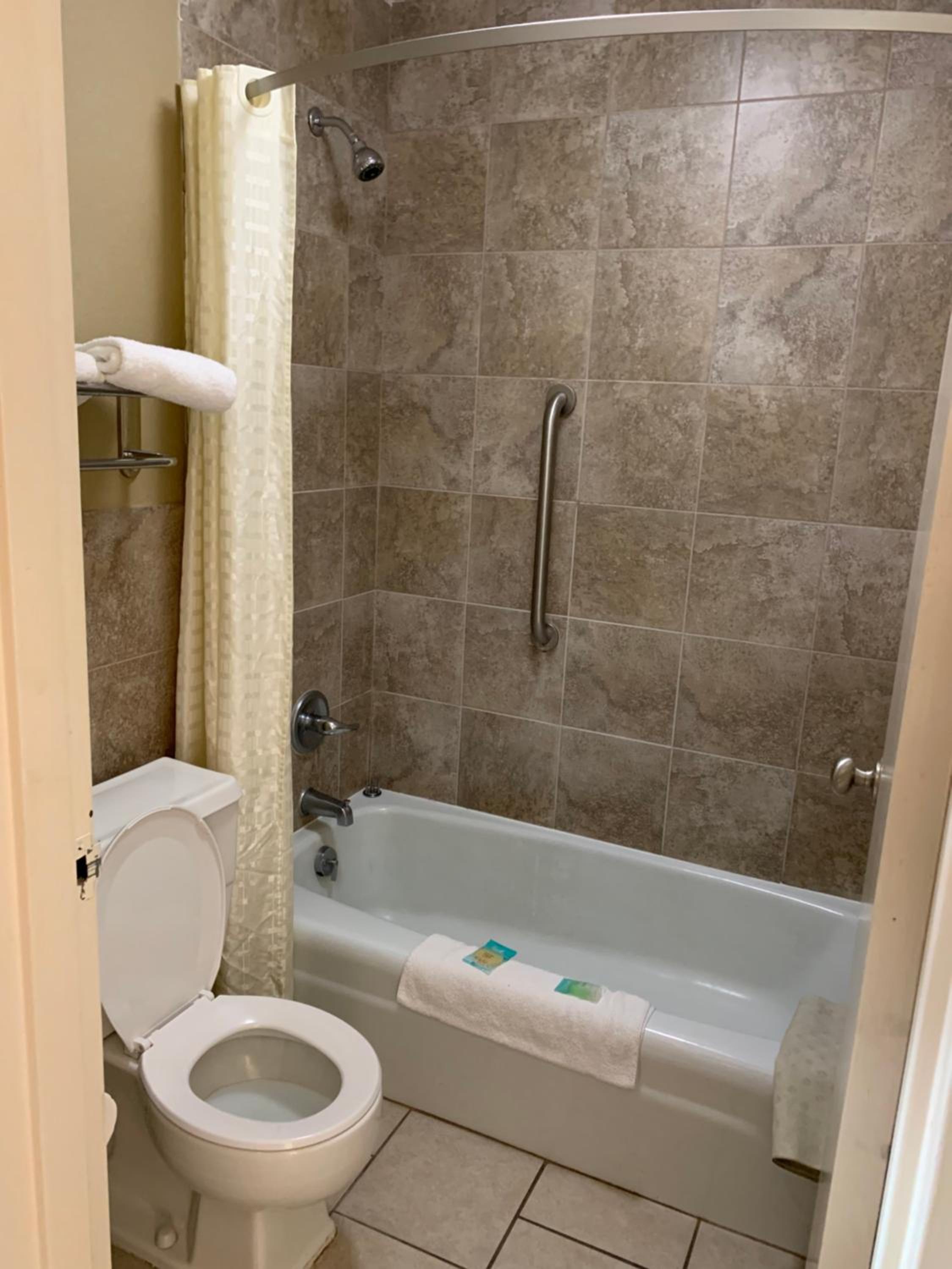 Relax Inn Heth - Property Image 19