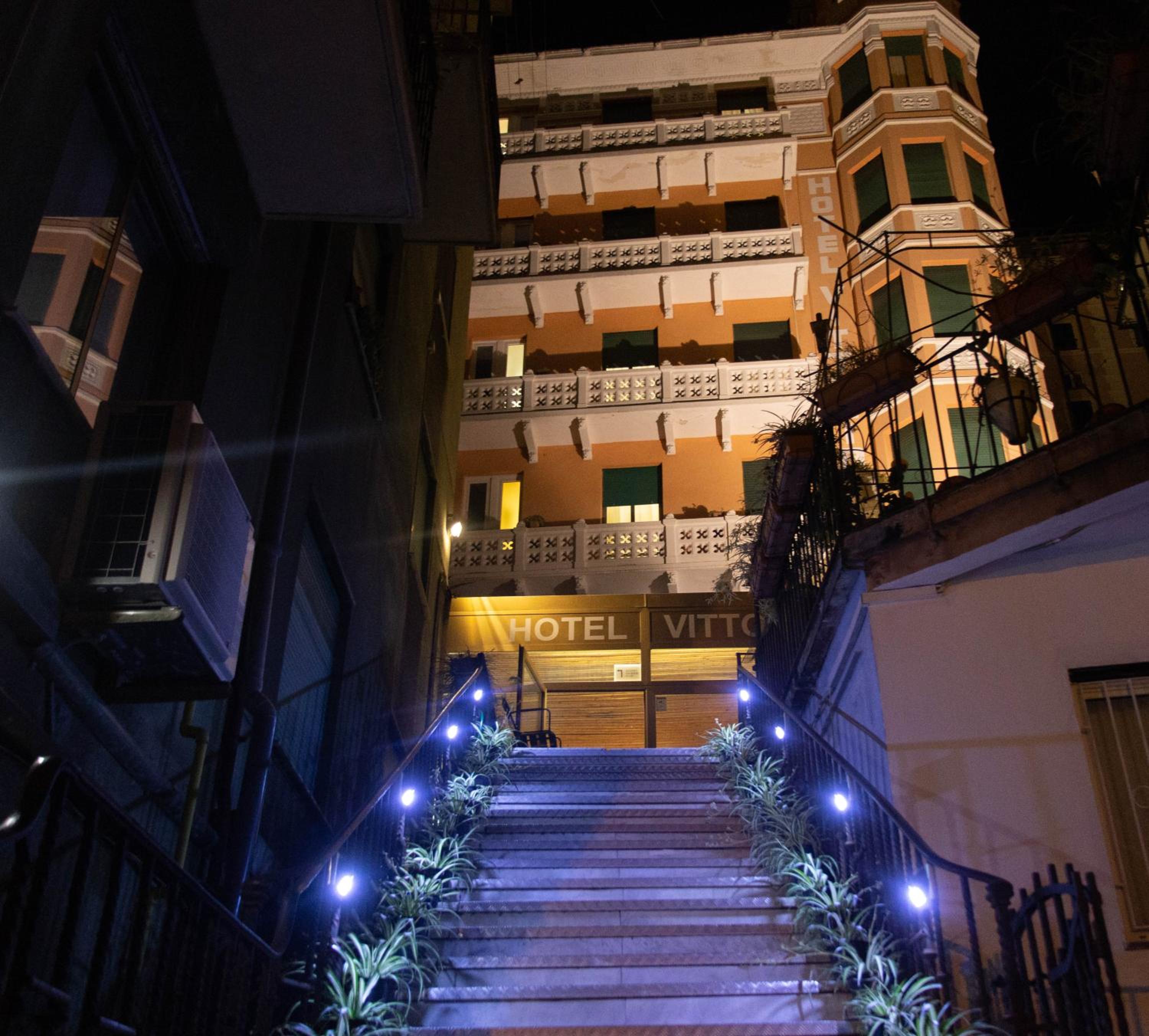 Hotel Vittoria - Image 1