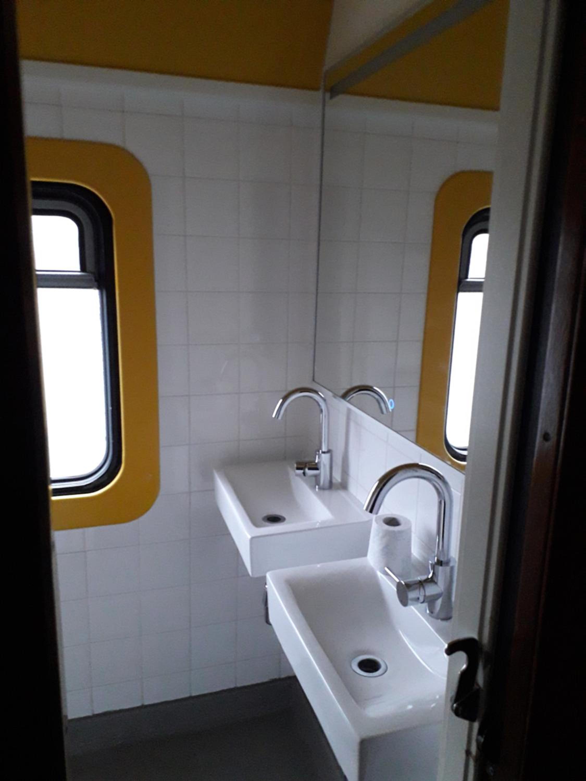 Train Lodge Amsterdam