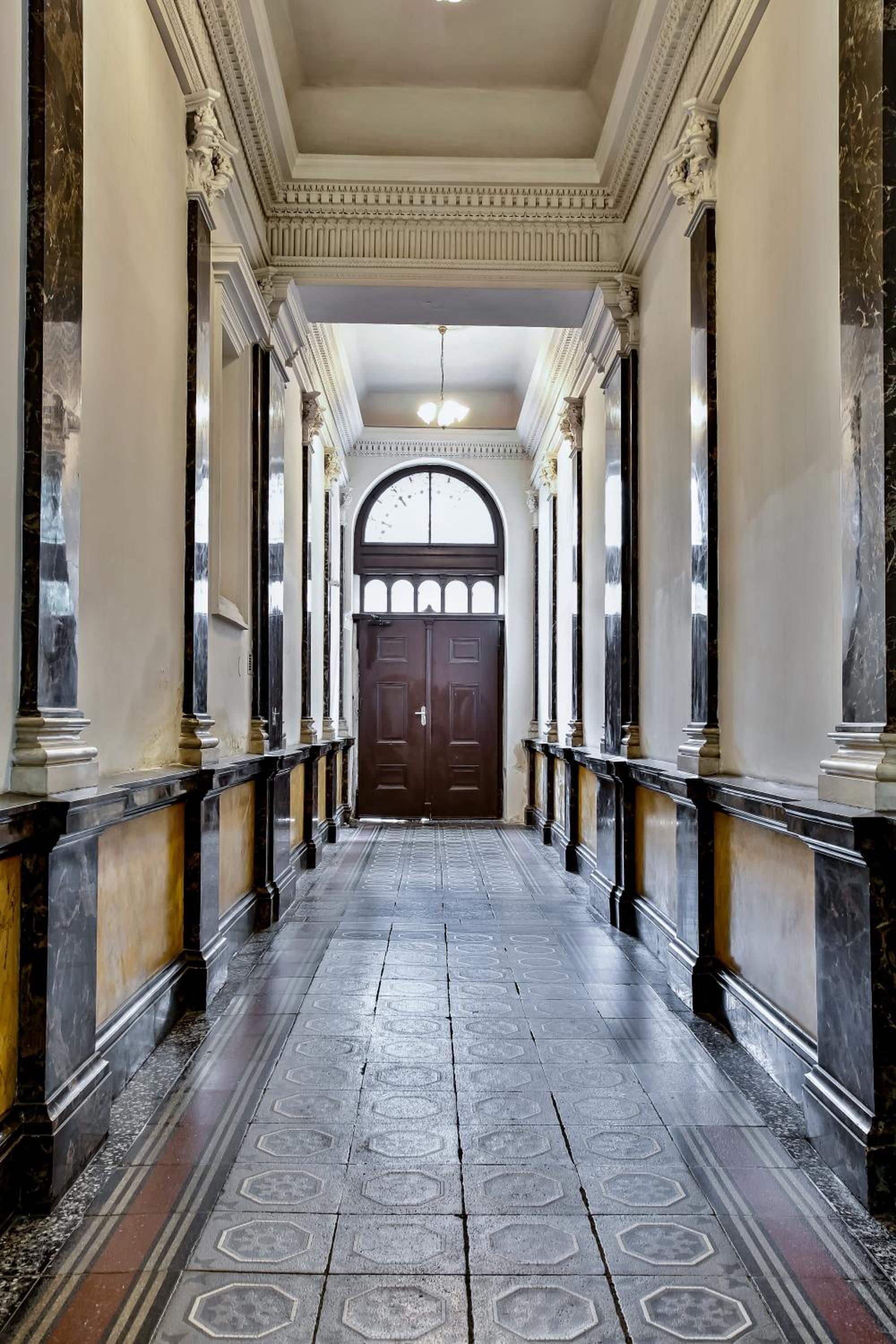 Open Gate