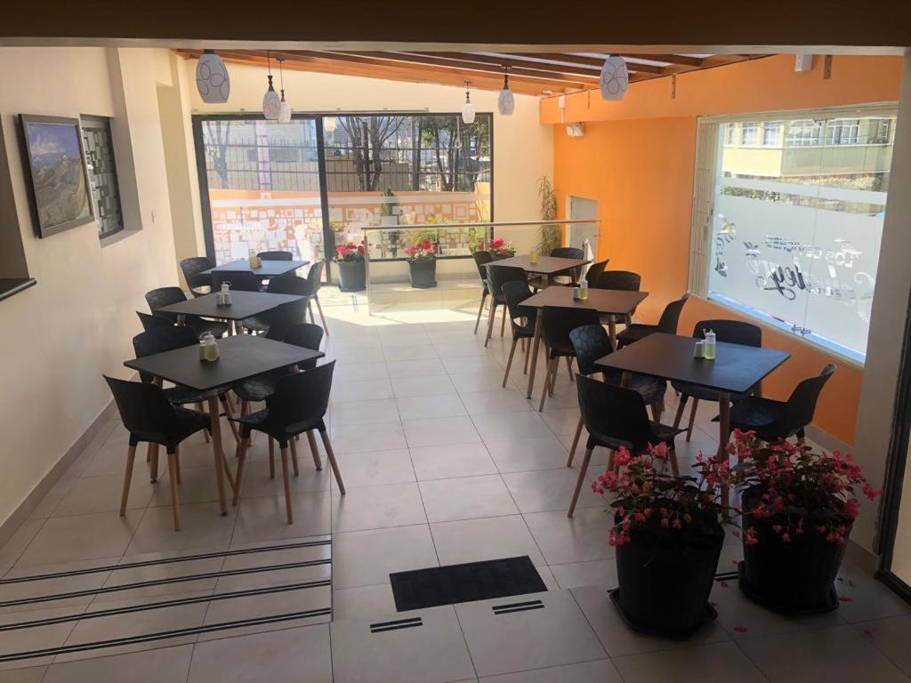 Hostal Tutamanda 2