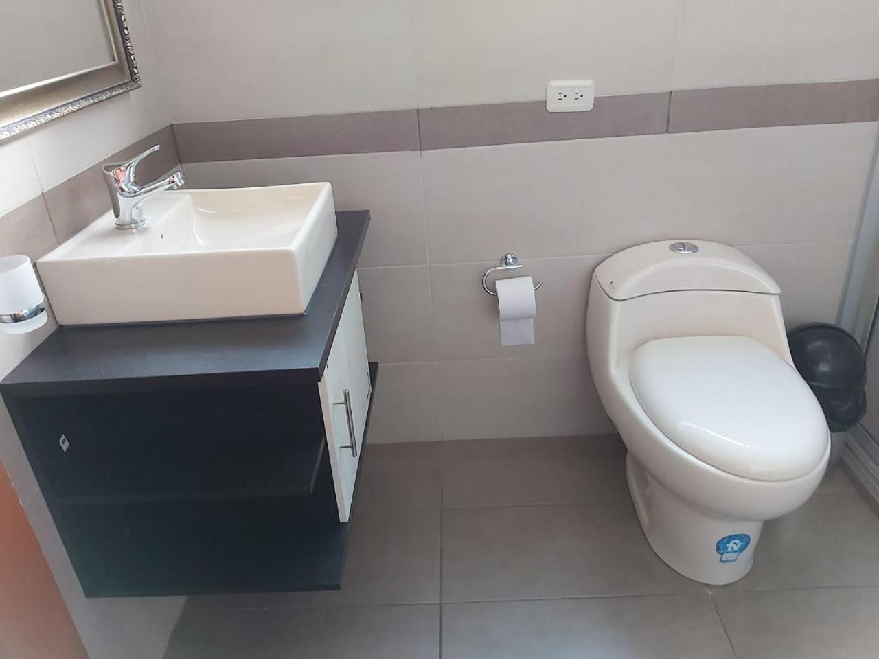 Hostal Tutamanda 2