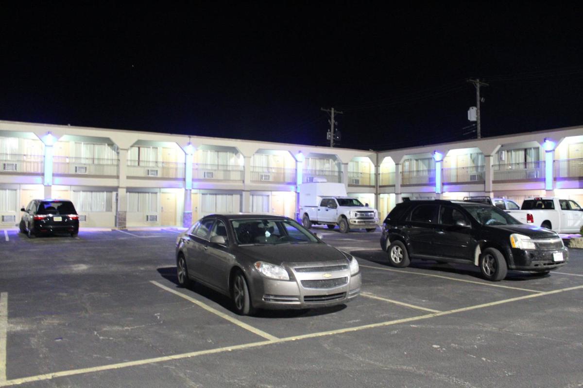 Hutchinson Vacations - Hutchinson Inn - Property Image 3