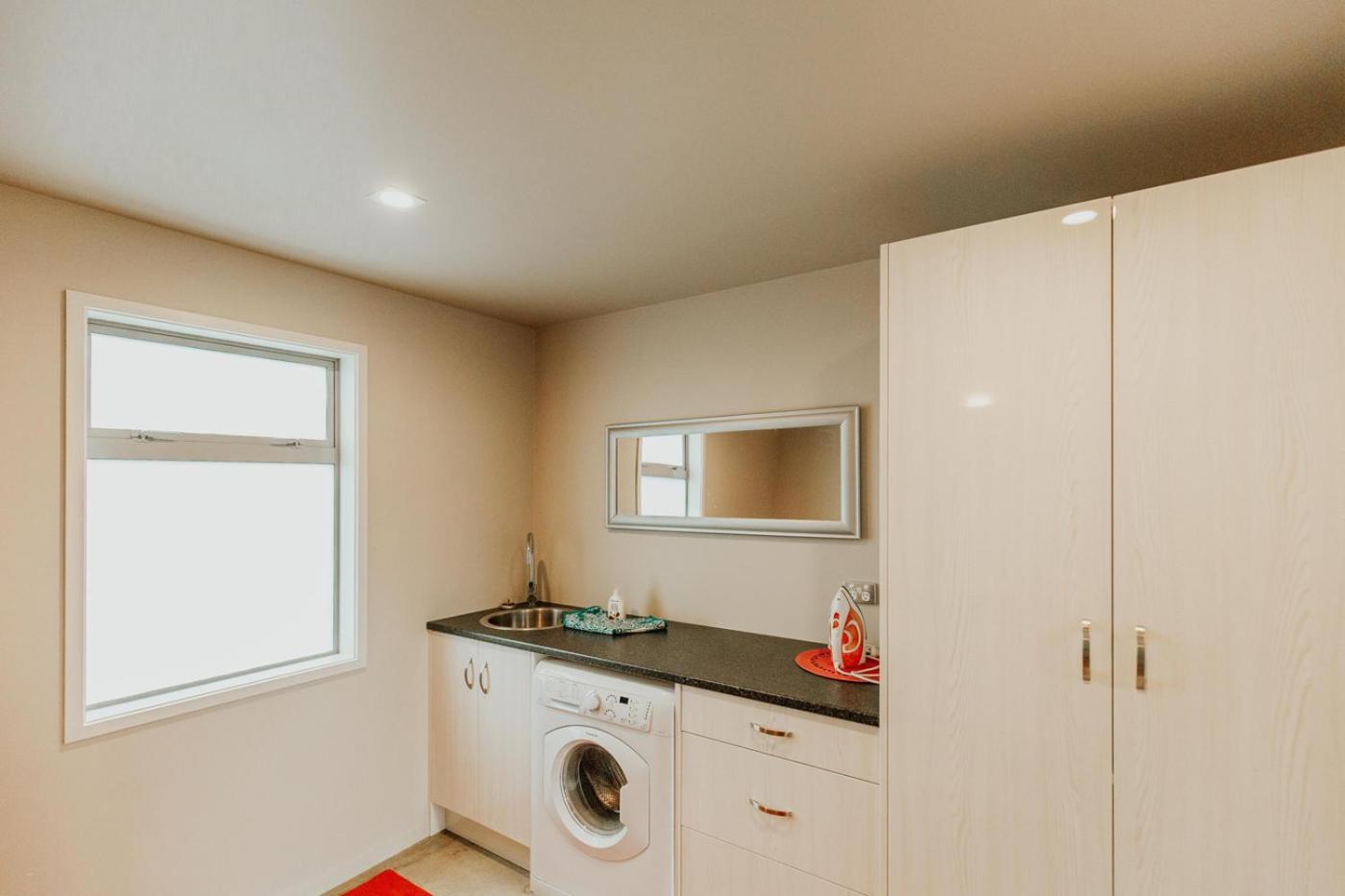Appleby House & Rabbit Island Huts 25