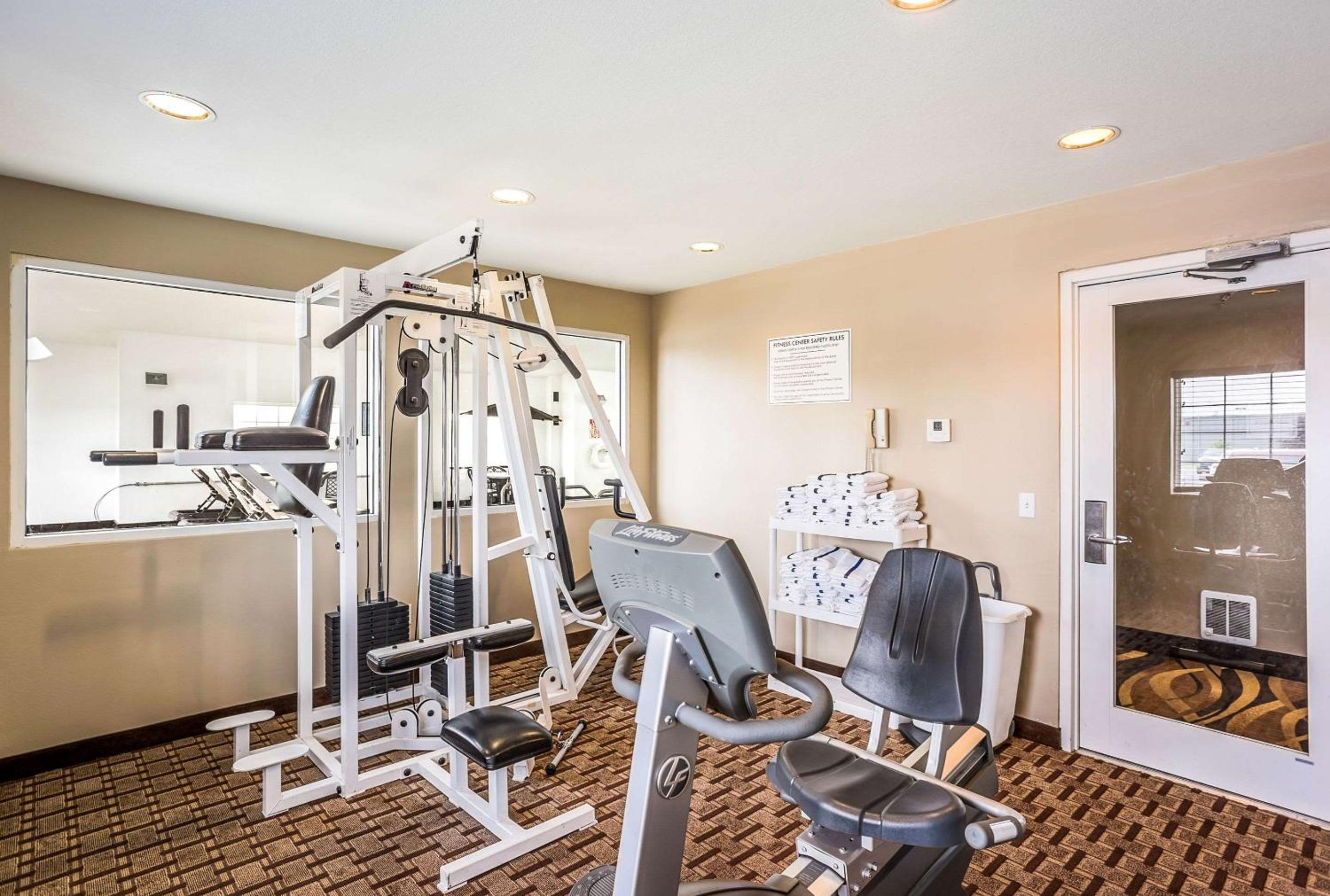 MainStay Suites Cedar Rapids North - Marion view 5