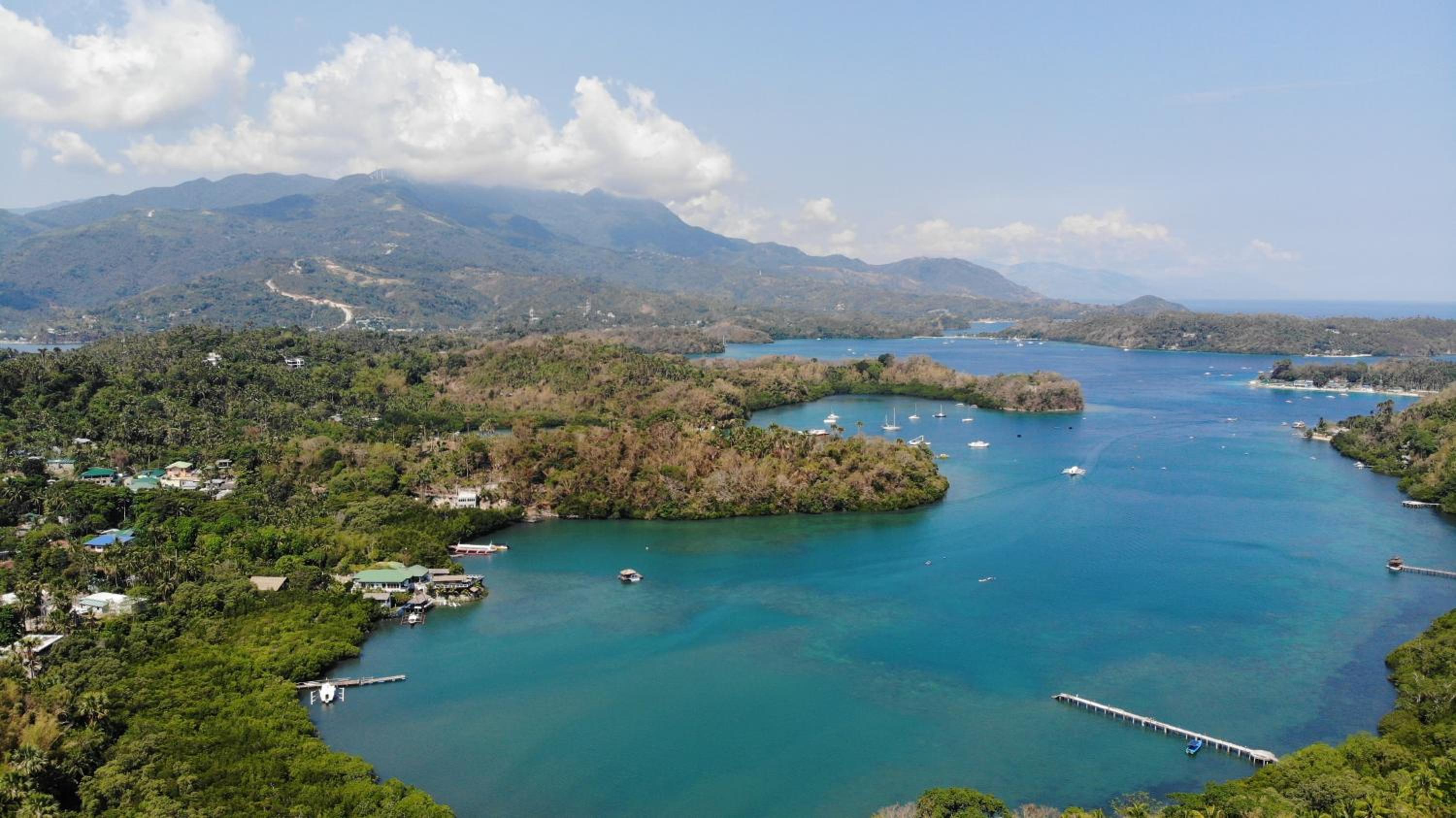 Edgewater Dive & Spa Resort