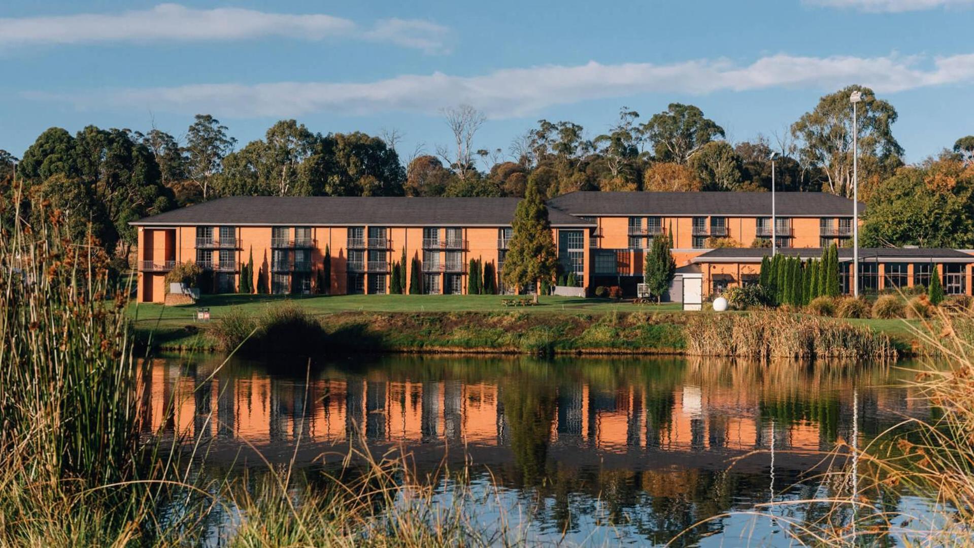 Launceston Vacations - Country Club Tasmania - Property Image 2